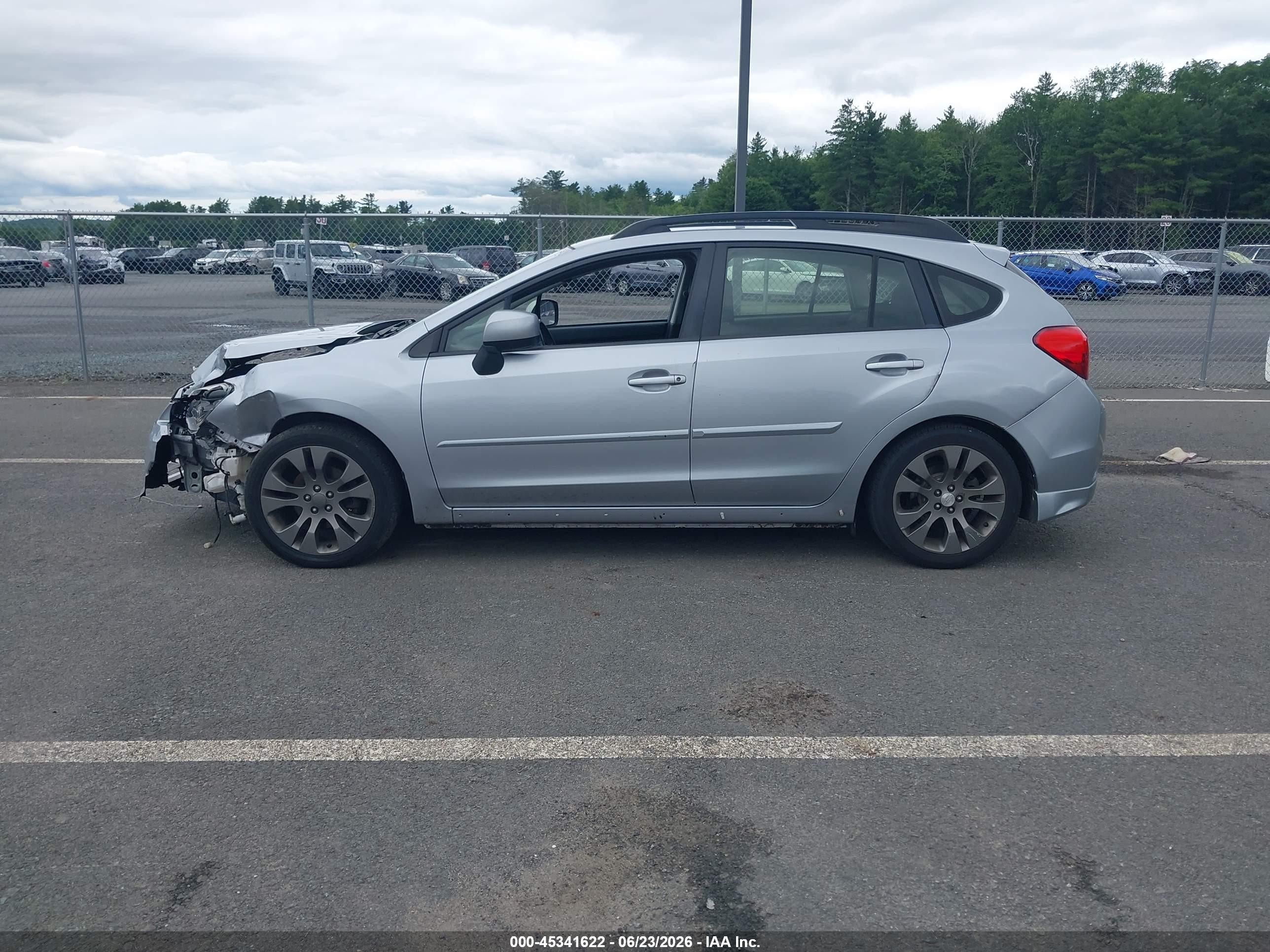 2013 Subaru Impreza 2.0i Sport Premium Silver vin: JF1GPAL65D2897168