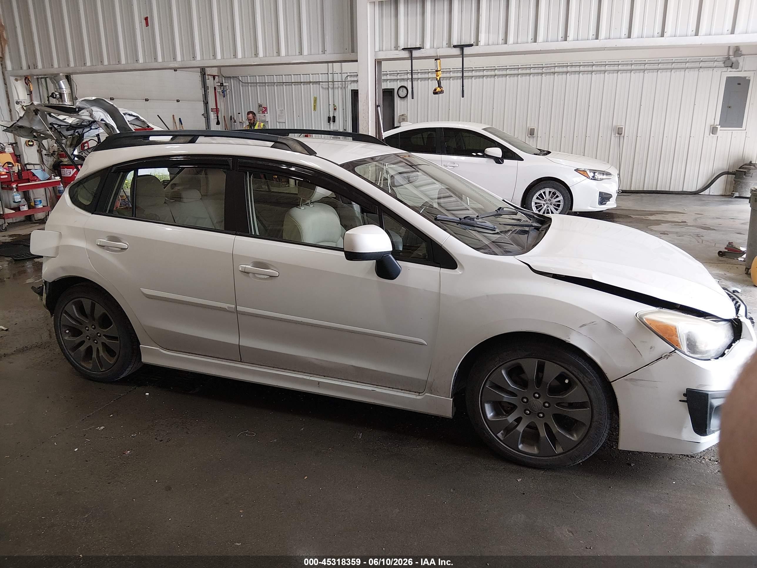2013 Subaru Impreza 2.0i Sport Premium White vin: JF1GPAL68D2812274