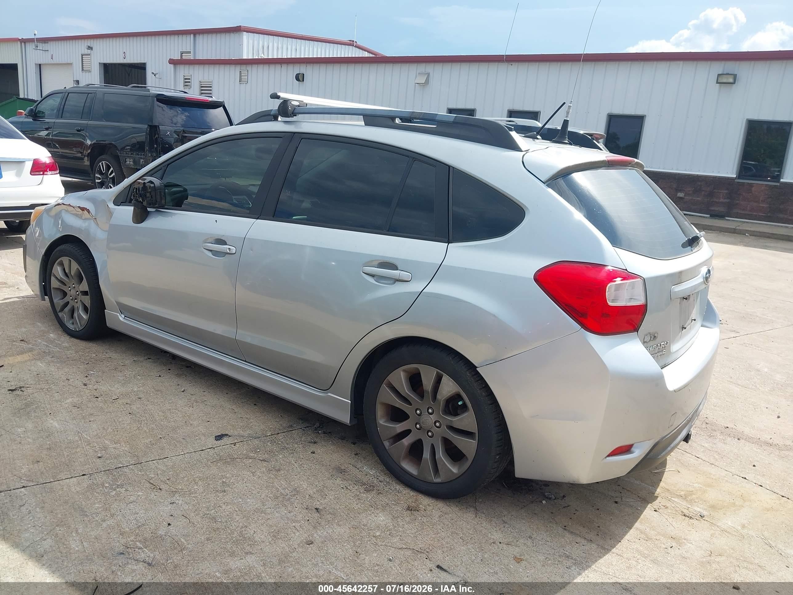 2012 Subaru Impreza 2.0i Sport Premium Silver vin: JF1GPAL69CH221334