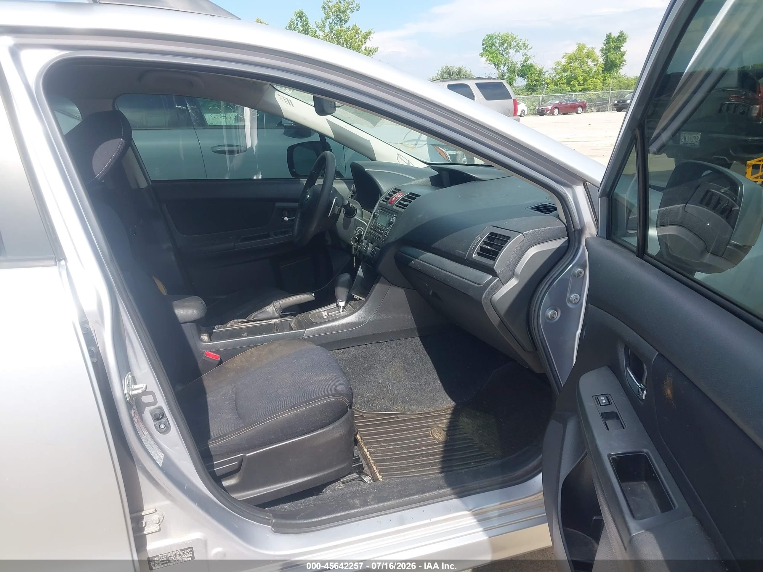 2012 Subaru Impreza 2.0i Sport Premium Silver vin: JF1GPAL69CH221334