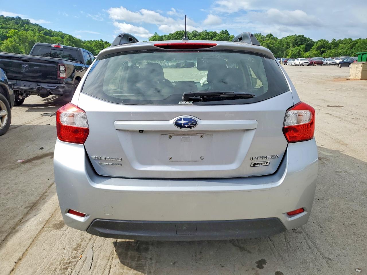 2016 Subaru Impreza Sport Premium Серебряный vin: JF1GPAP62G8251601