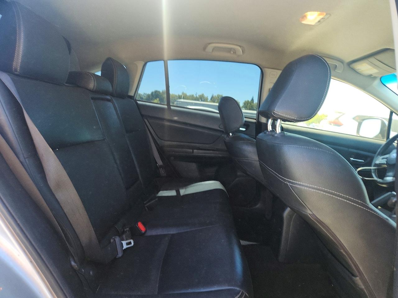 2014 Subaru Impreza Sport Limited Серебряный vin: JF1GPAR61E8256671