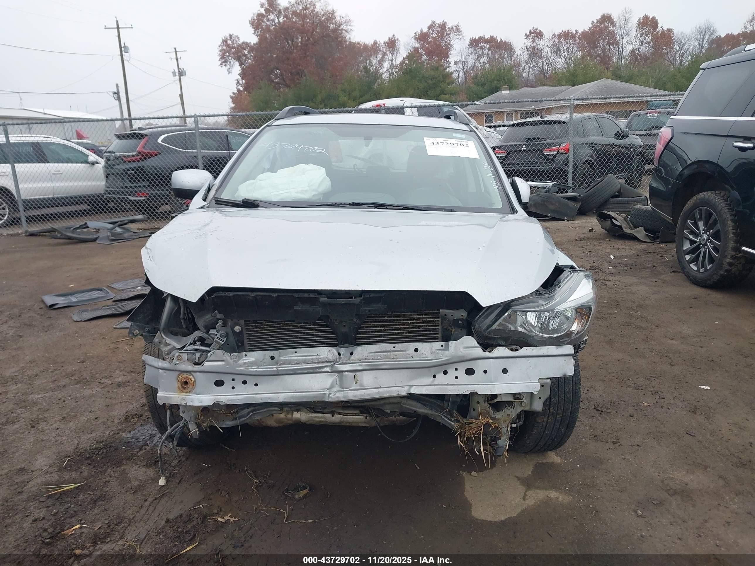 2013 Subaru Impreza 2.0i Sport Limited Silver vin: JF1GPAR65D2801580