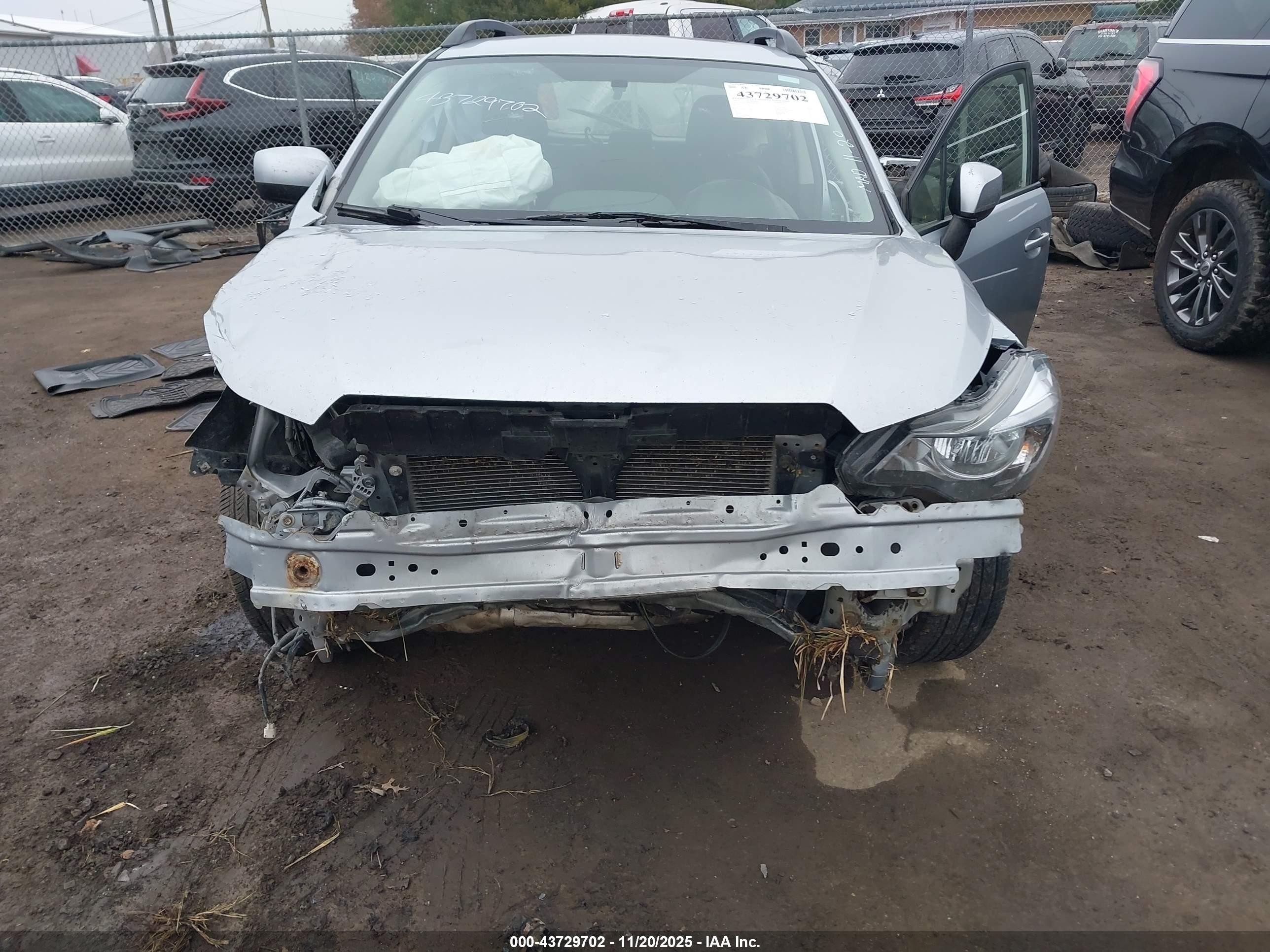 2013 Subaru Impreza 2.0i Sport Limited Silver vin: JF1GPAR65D2801580