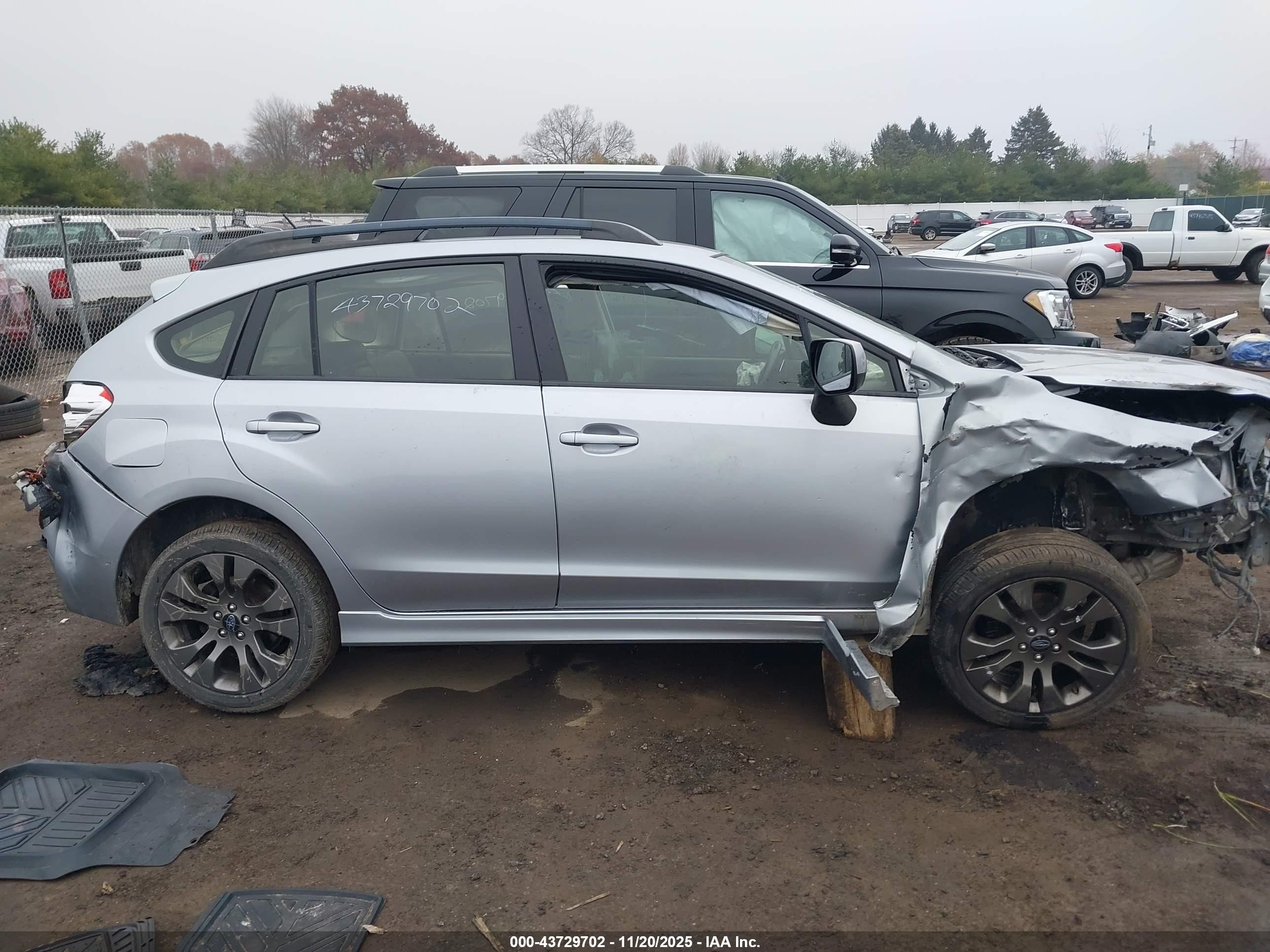 2013 Subaru Impreza 2.0i Sport Limited Silver vin: JF1GPAR65D2801580