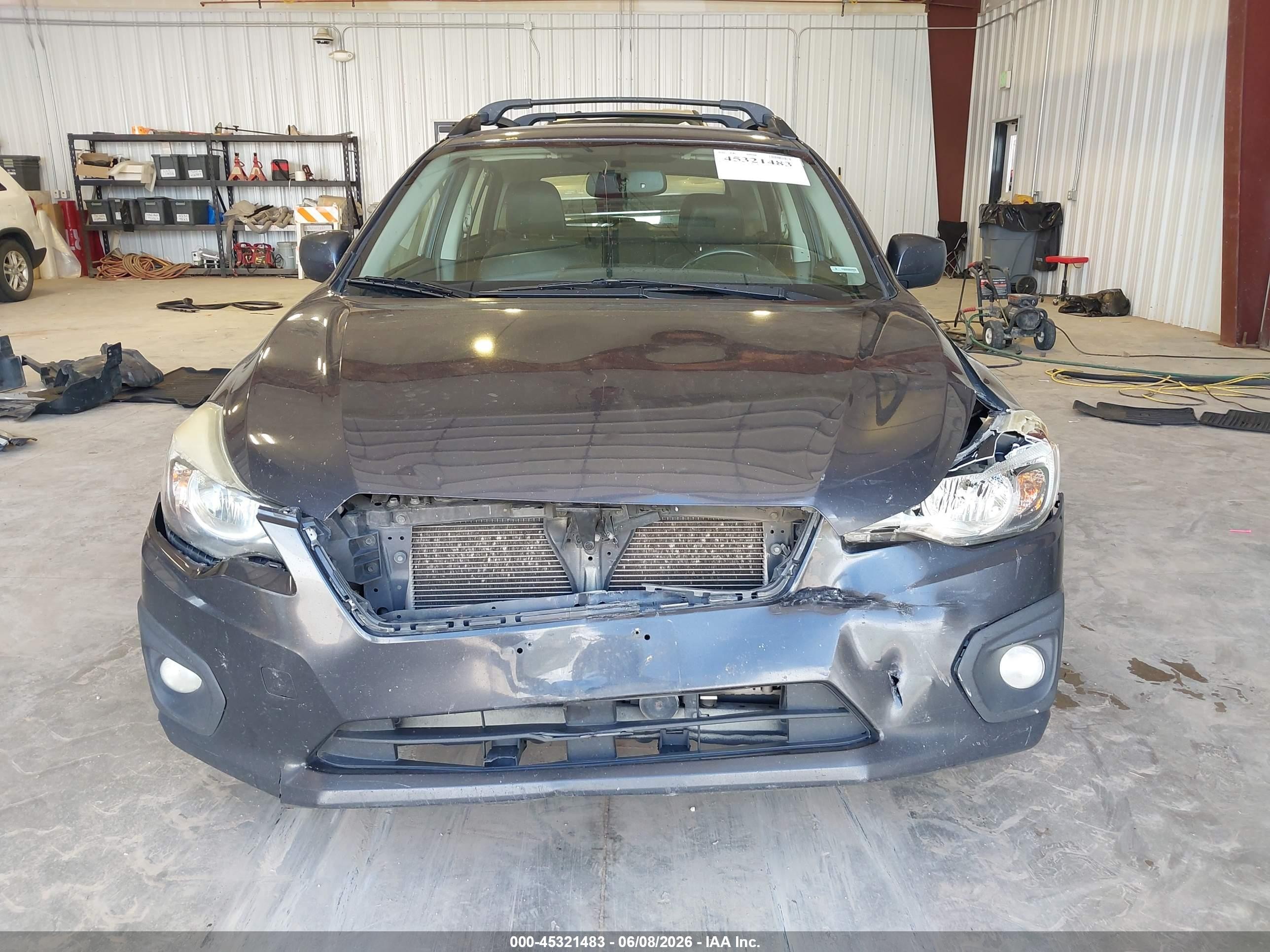 2014 Subaru Impreza 2.0i Sport Limited Gray vin: JF1GPAR69E8224311