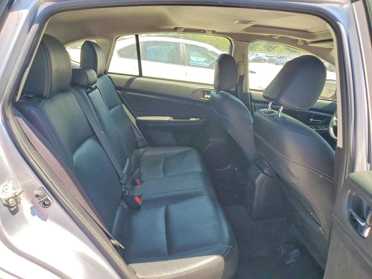 2014 Subaru Impreza Sport Limited Серебряный vin: JF1GPAS60E8292846