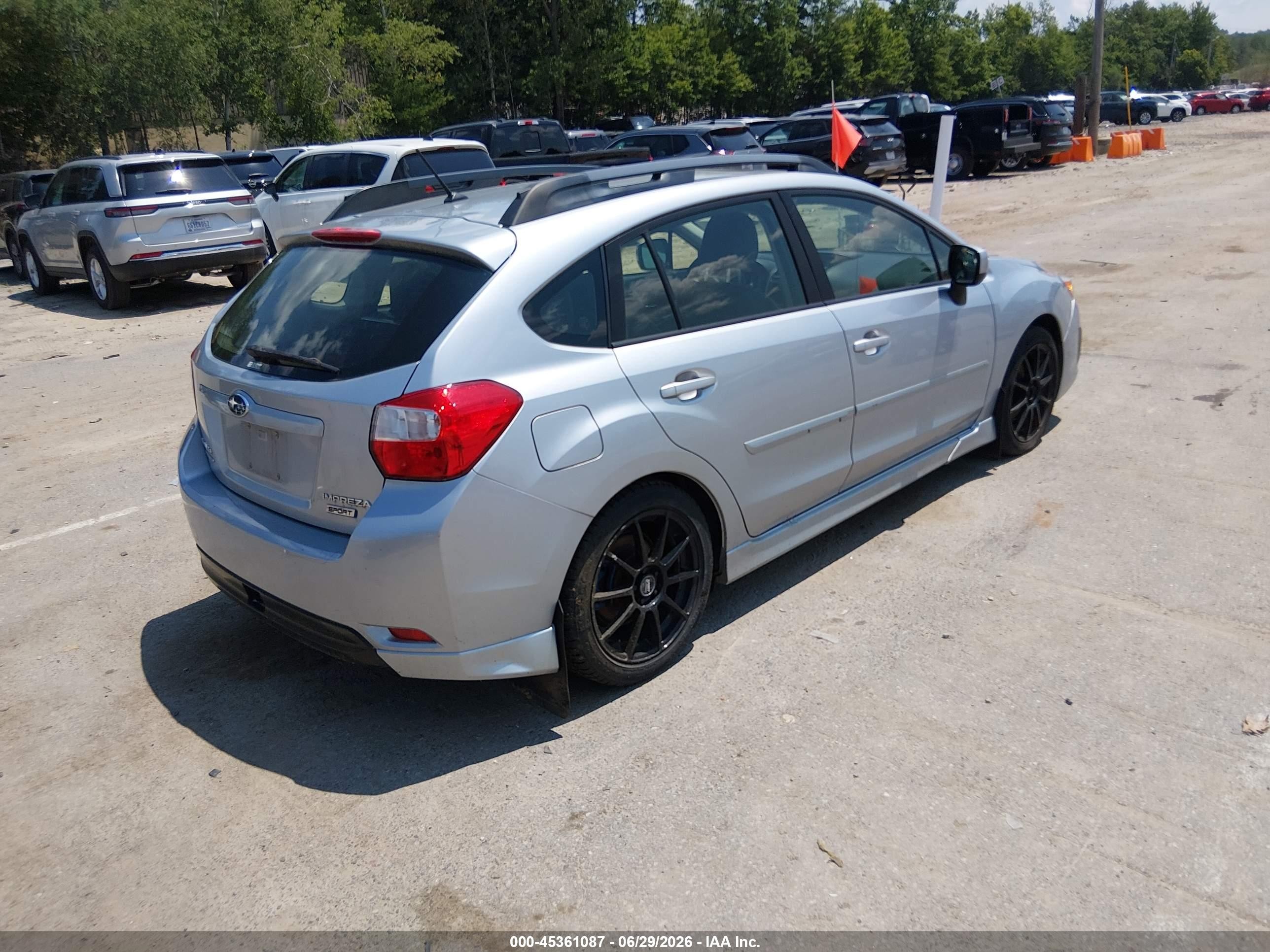 2013 Subaru Impreza 2.0i Sport Limited Silver vin: JF1GPAS61D2886024