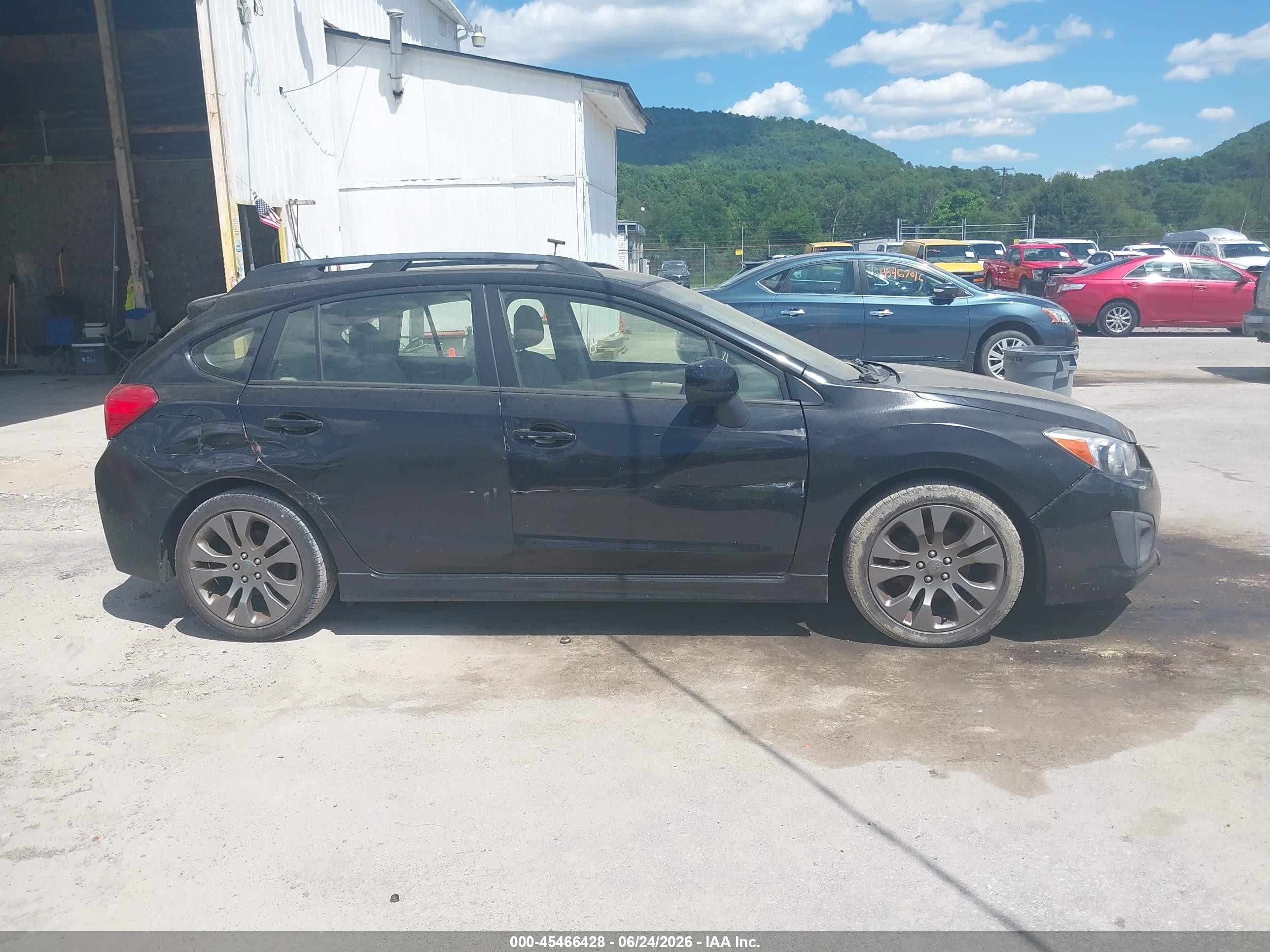 2014 Subaru Impreza 2.0i Sport Limited Black vin: JF1GPAS66E8210733