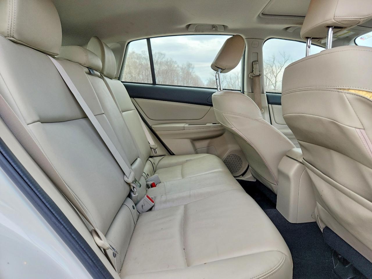2014 Subaru Impreza Sport Limited White vin: JF1GPAS66E8309066