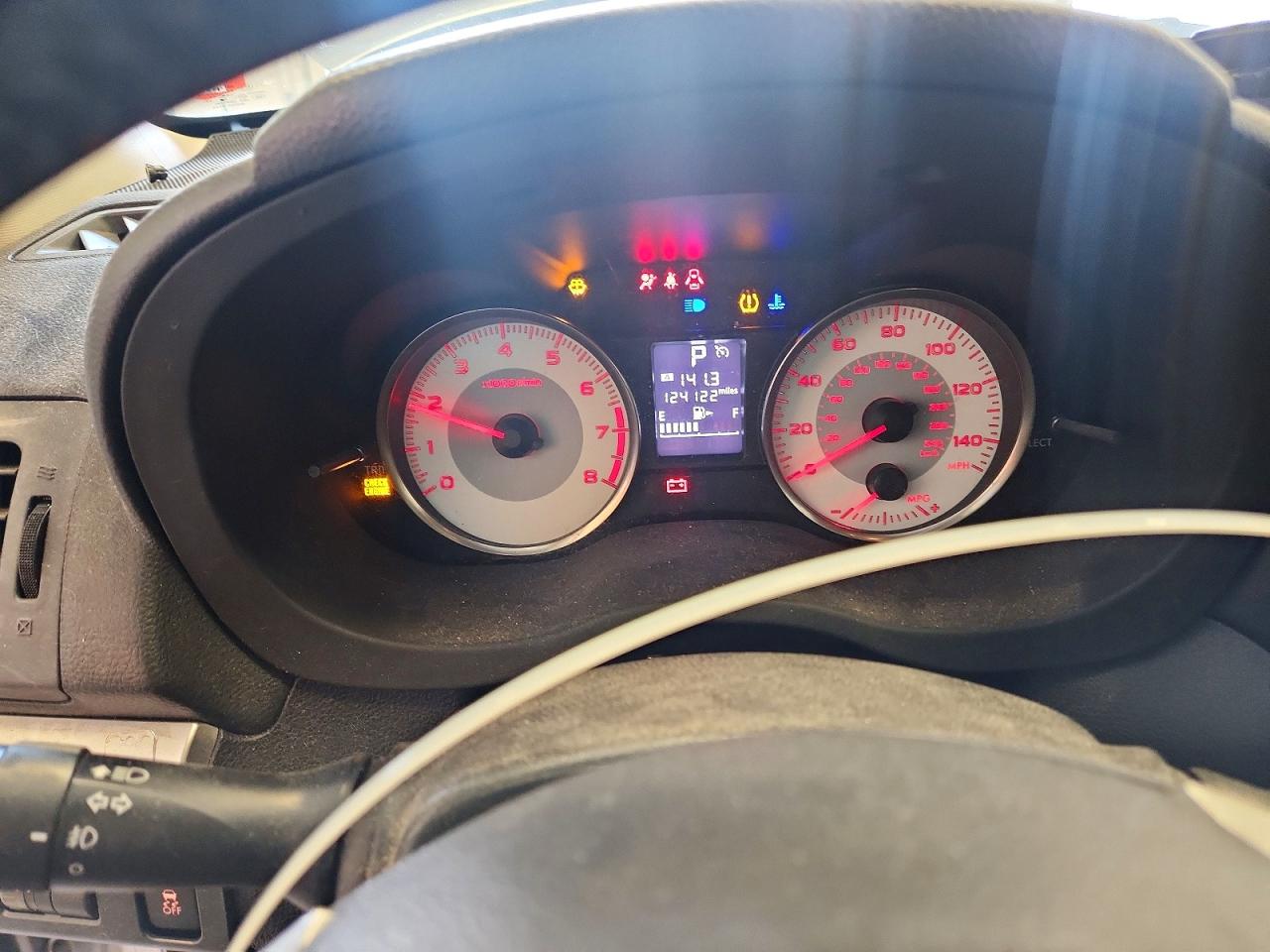 2014 Subaru Impreza Sport Limited Серебряный vin: JF1GPAS68E8296000
