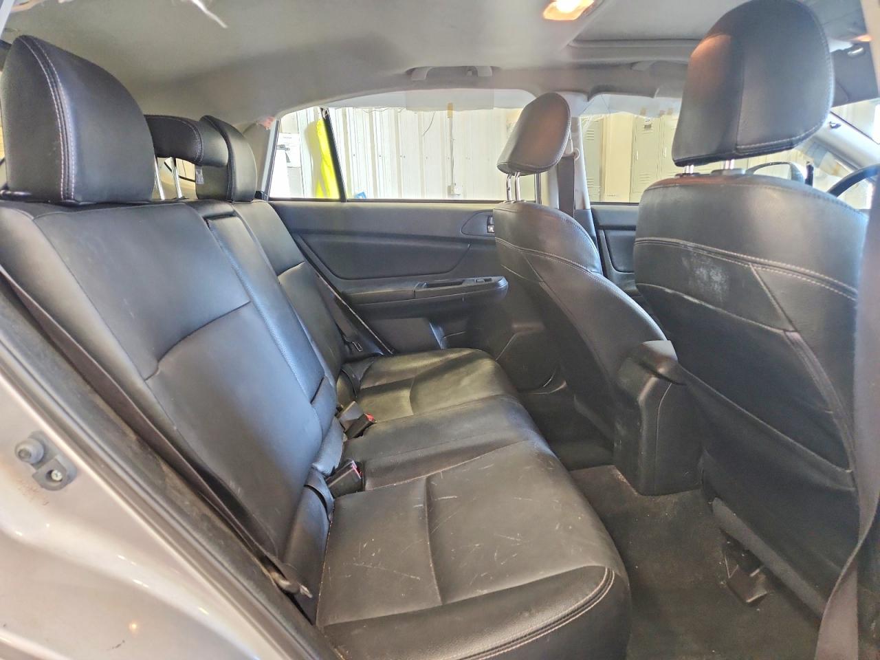 2014 Subaru Impreza Sport Limited Серебряный vin: JF1GPAS68E8296000