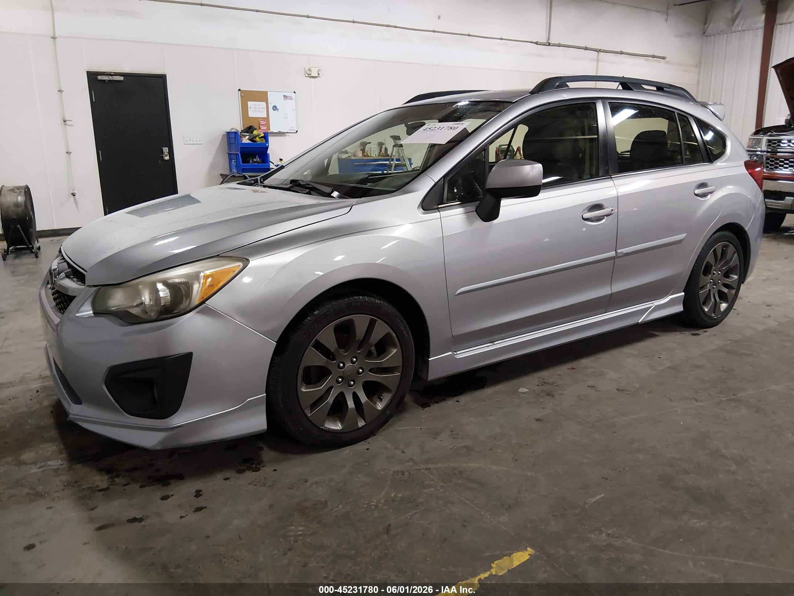 2012 Subaru Impreza 2.0i Sport Limited Серебряный vin: JF1GPAS69CH230861