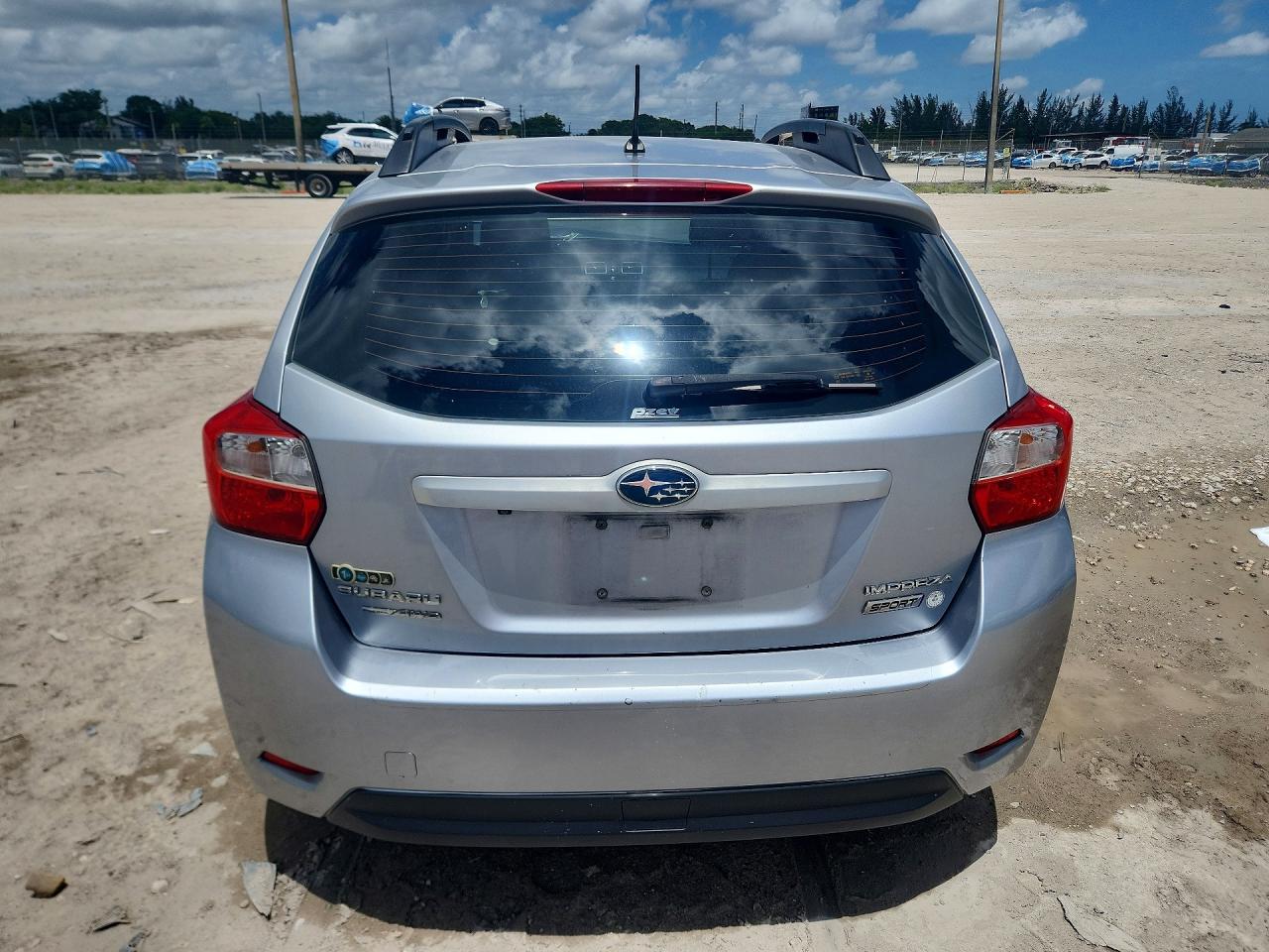 2015 Subaru Impreza Sport Silver vin: JF1GPAT60F8280003