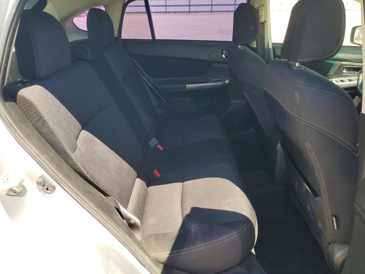 2015 Subaru Impreza Sport Silver vin: JF1GPAT63F8248663