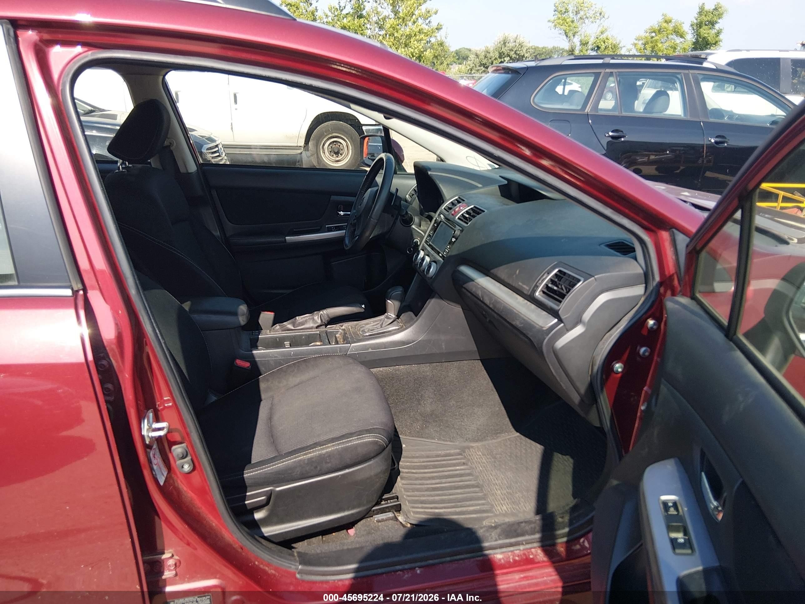 2015 Subaru Impreza 2.0i Sport Premium Burgundy vin: JF1GPAT65F8274794