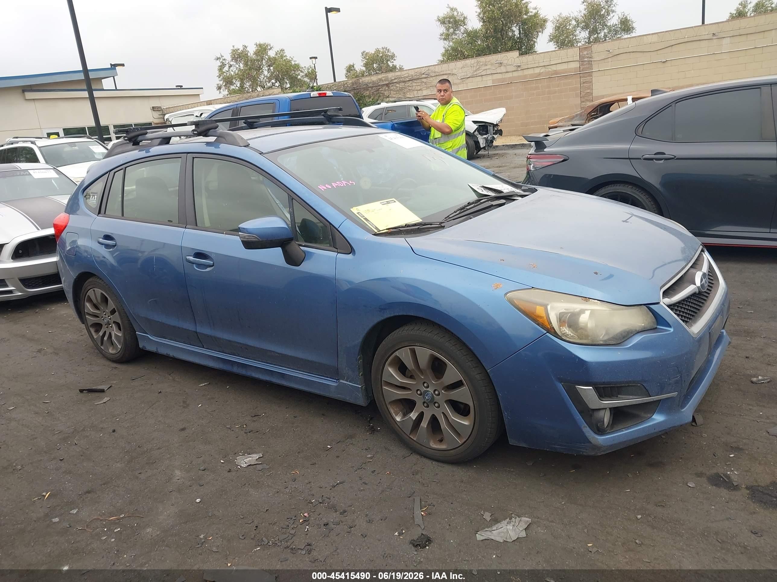 2015 Subaru Impreza 2.0i Sport Premium Синий vin: JF1GPAT69F8205462