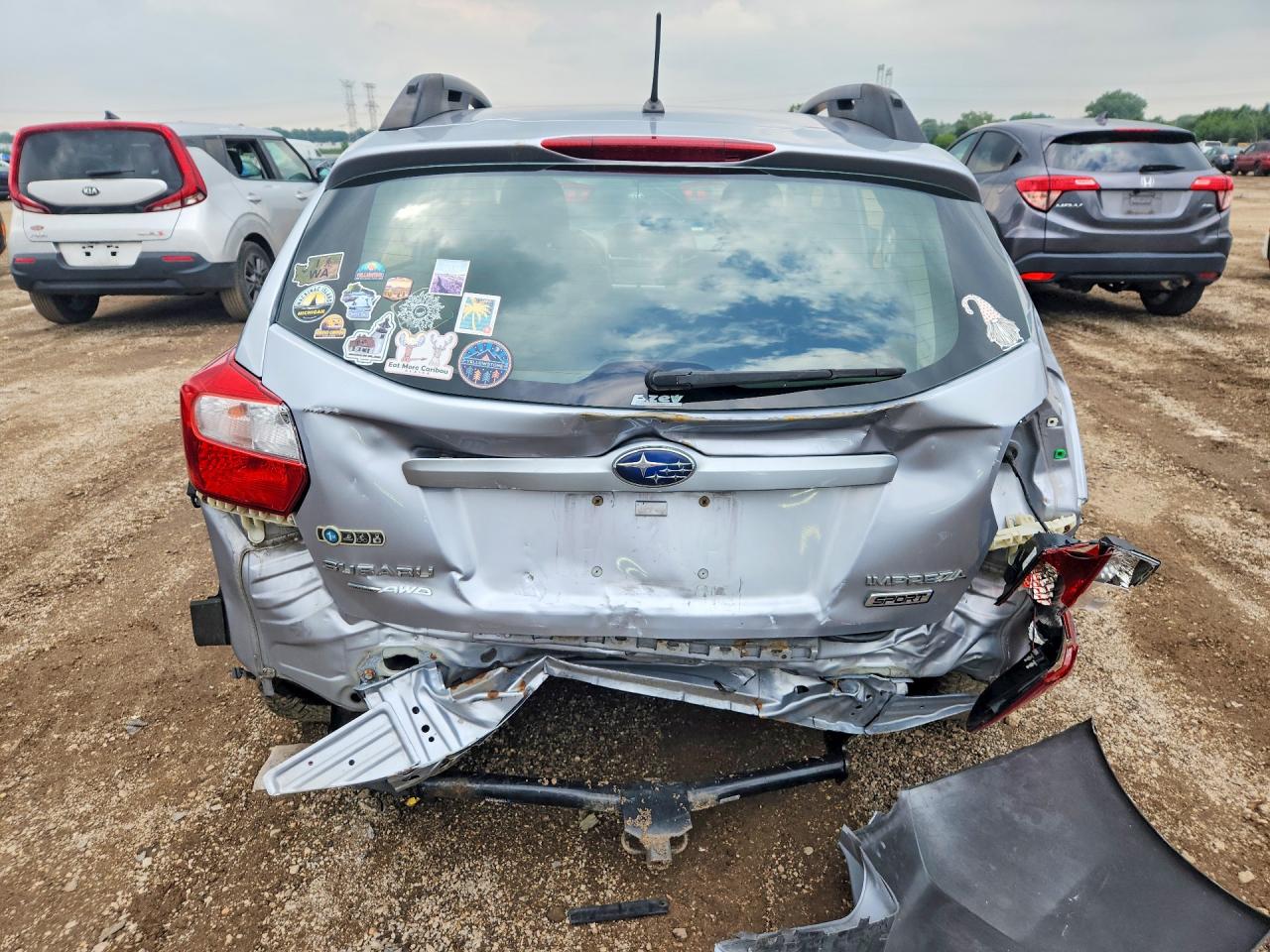 2015 Subaru Impreza Sport Silver vin: JF1GPAU65F8205151