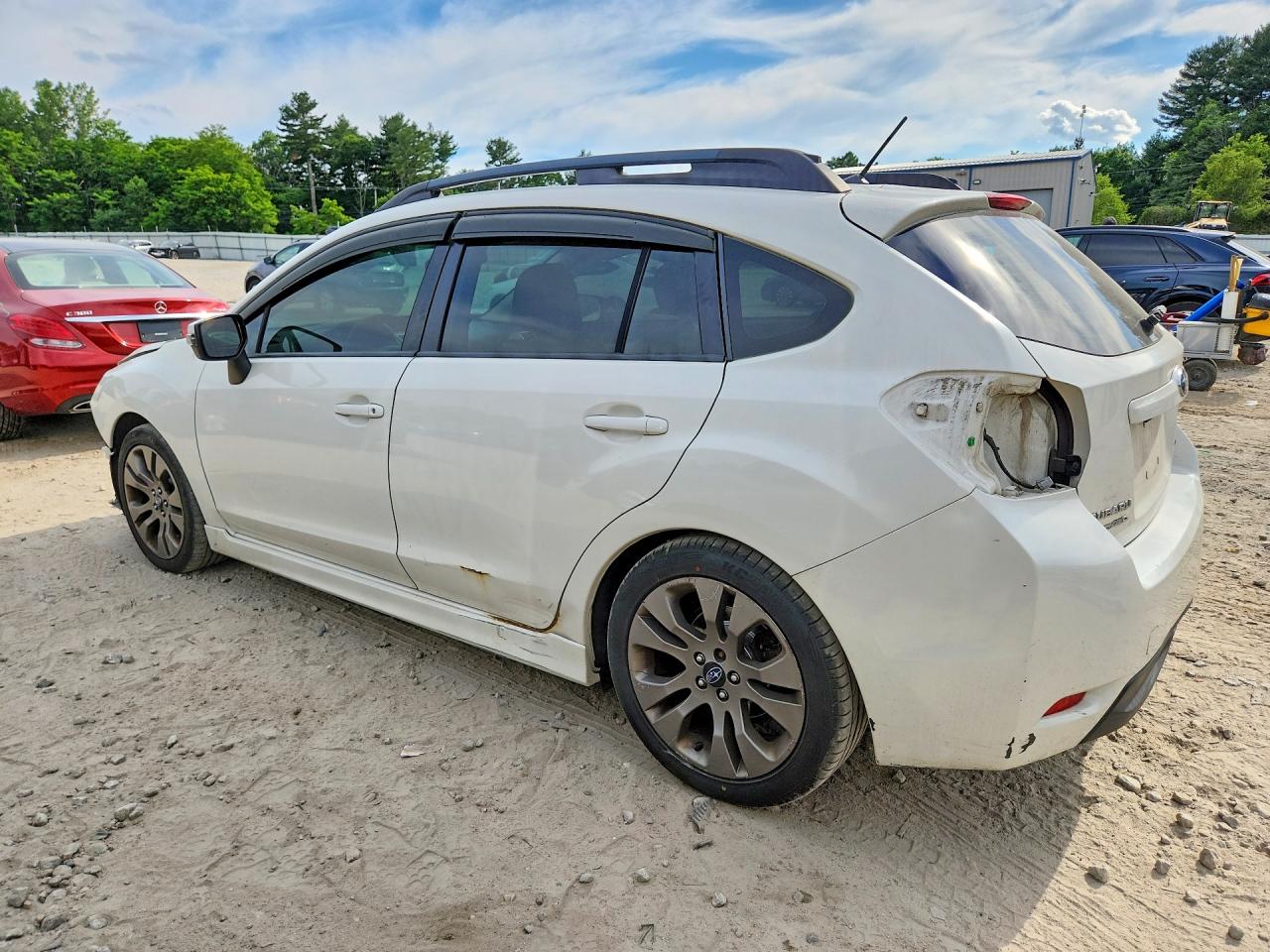 2015 Subaru Impreza Sport White vin: JF1GPAU65F8235072