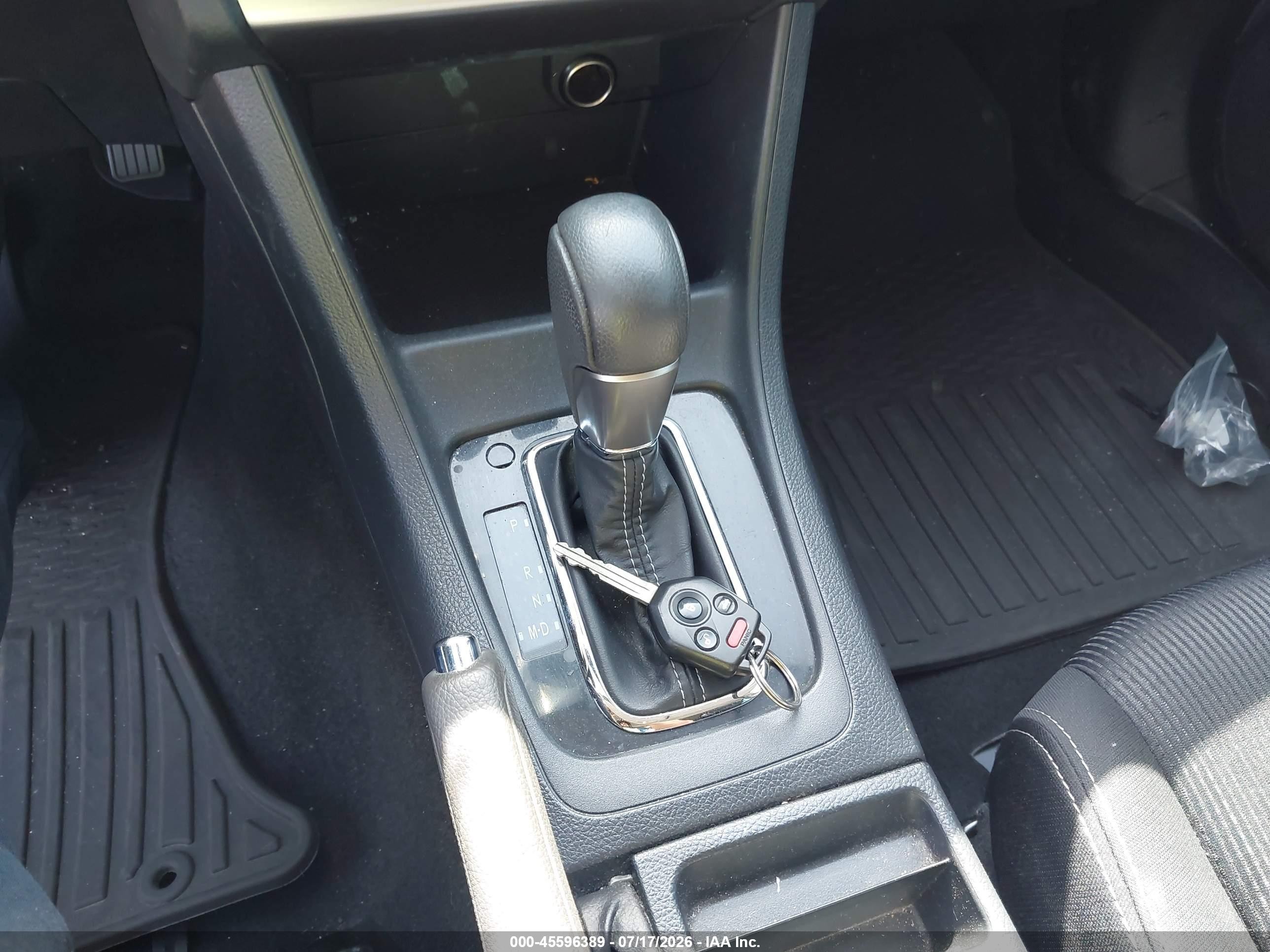 2015 Subaru Impreza 2.0i Sport Premium Серебряный vin: JF1GPAU66FH302889