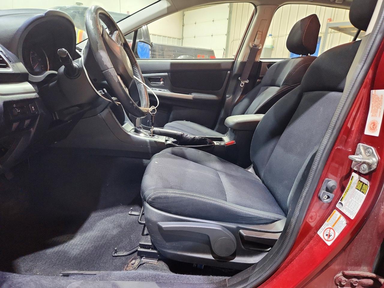 2015 Subaru Impreza Sport Burgundy vin: JF1GPAU68FH234479