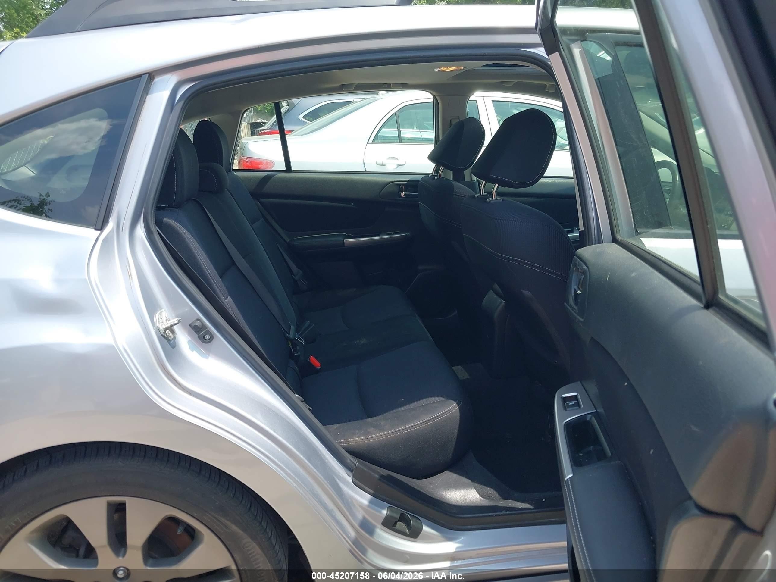 2015 Subaru Impreza 2.0i Sport Premium Silver vin: JF1GPAU68FH283147