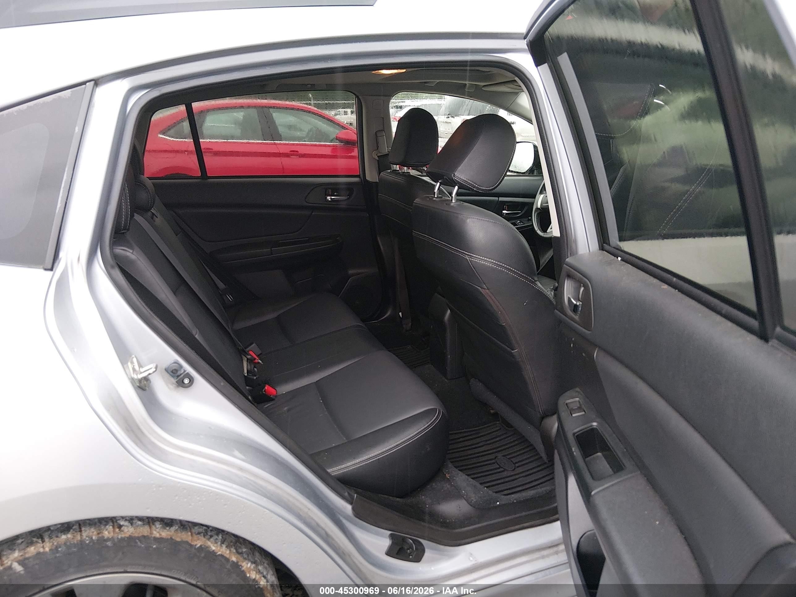 2012 Subaru Impreza 2.0i Sport Limited Silver vin: JF1GPAU6XCH242868