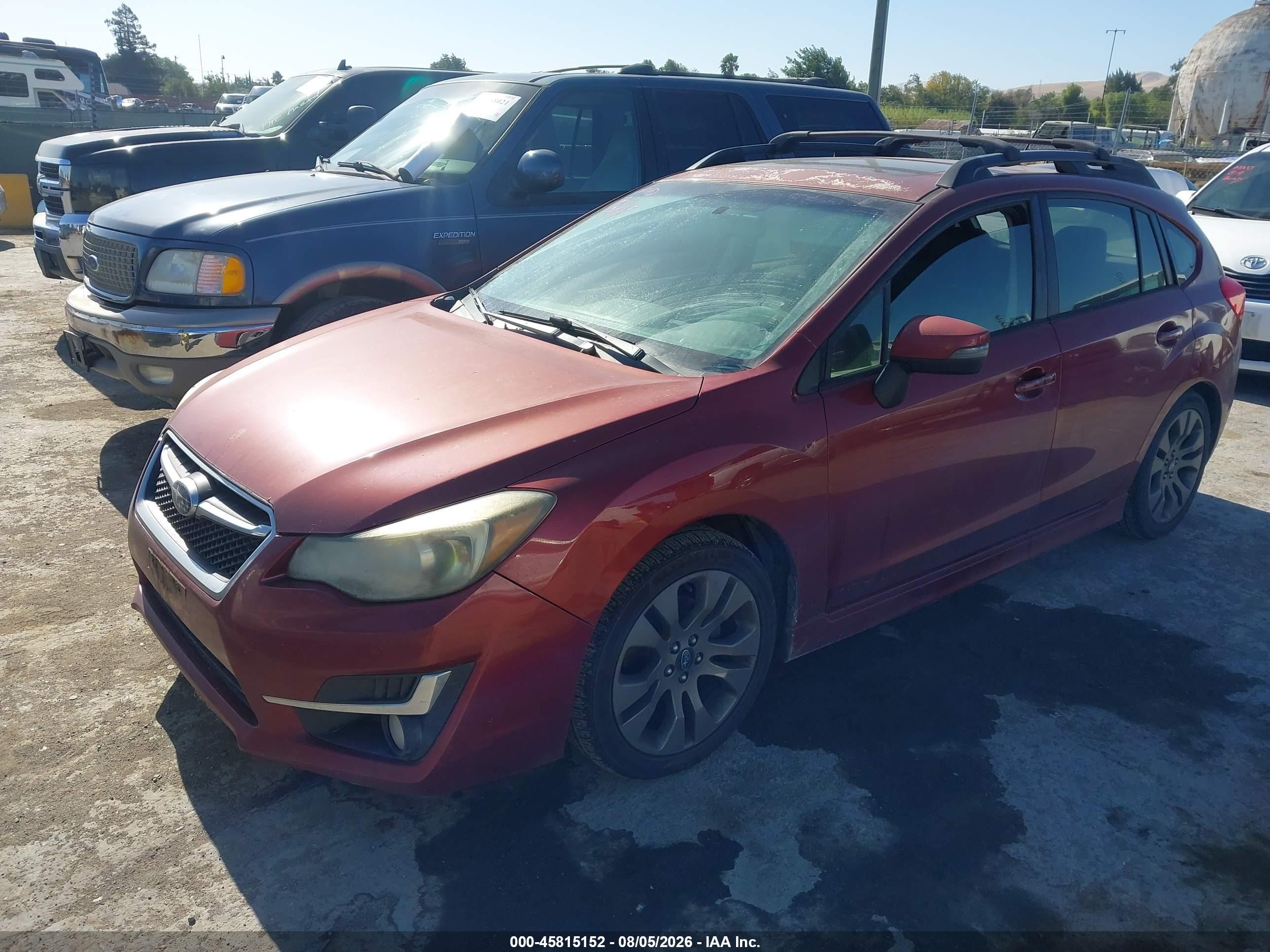 2015 Subaru Impreza 2.0i Sport Premium Burgundy vin: JF1GPAU6XF8252868