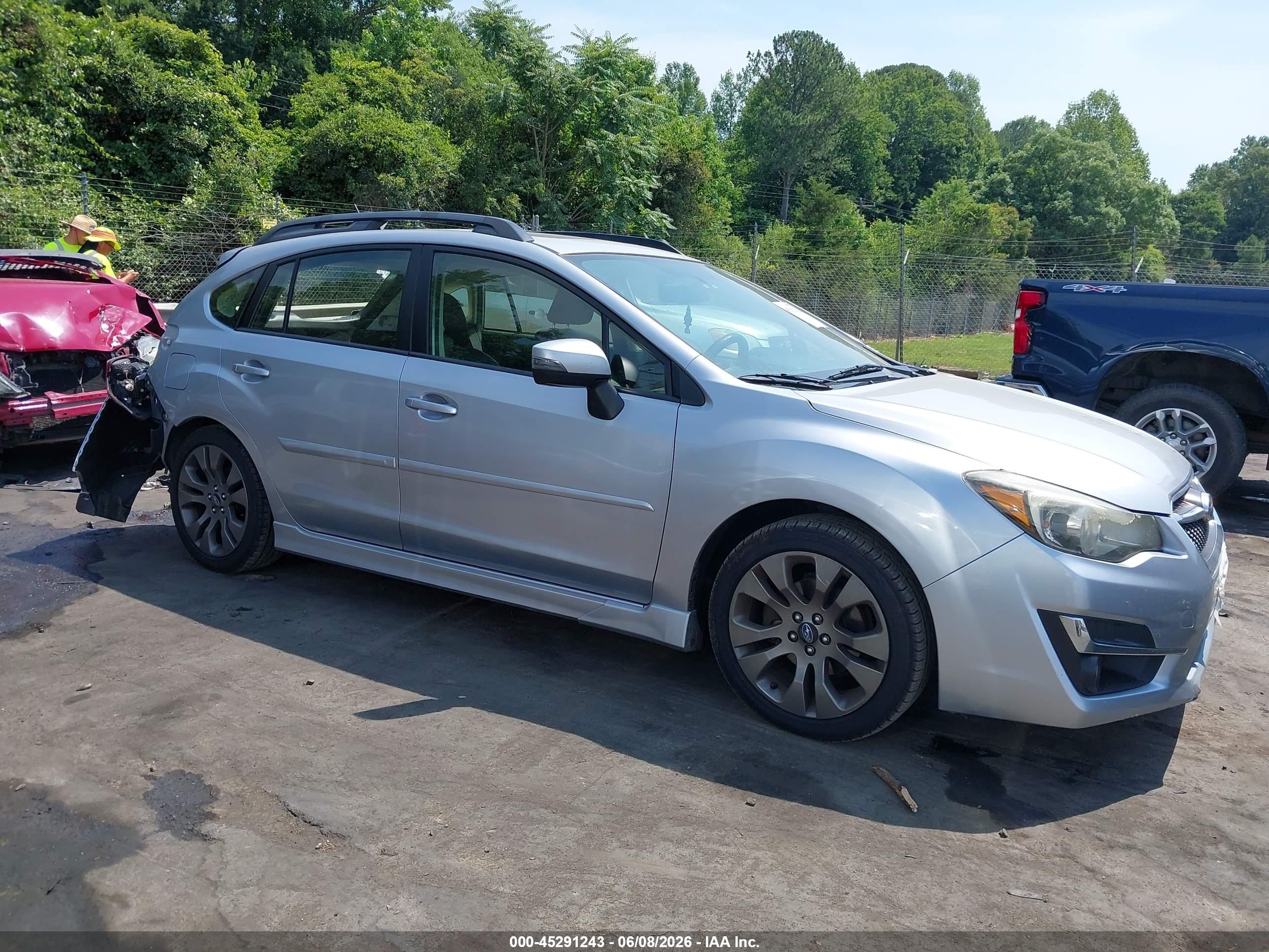 2015 Subaru Impreza 2.0i Sport Limited Silver vin: JF1GPAW60F8232660
