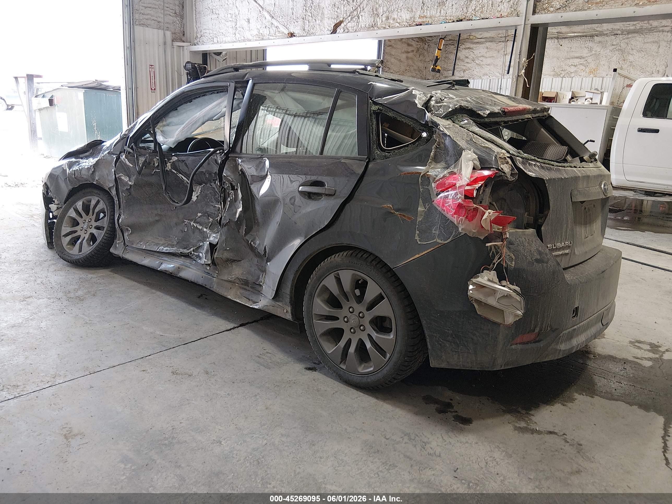 2015 Subaru Impreza 2.0i Sport Limited Gray vin: JF1GPAW67F8206055