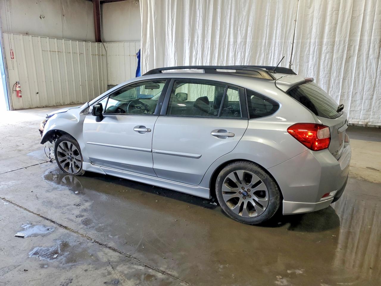 2015 Subaru Impreza Sport Silver vin: JF1GPAY67FH291539