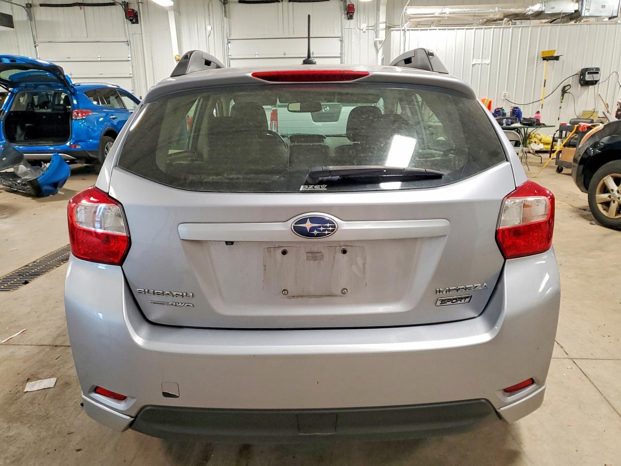 2015 Subaru Impreza Sport Limited Silver vin: JF1GPAZ61F8242769