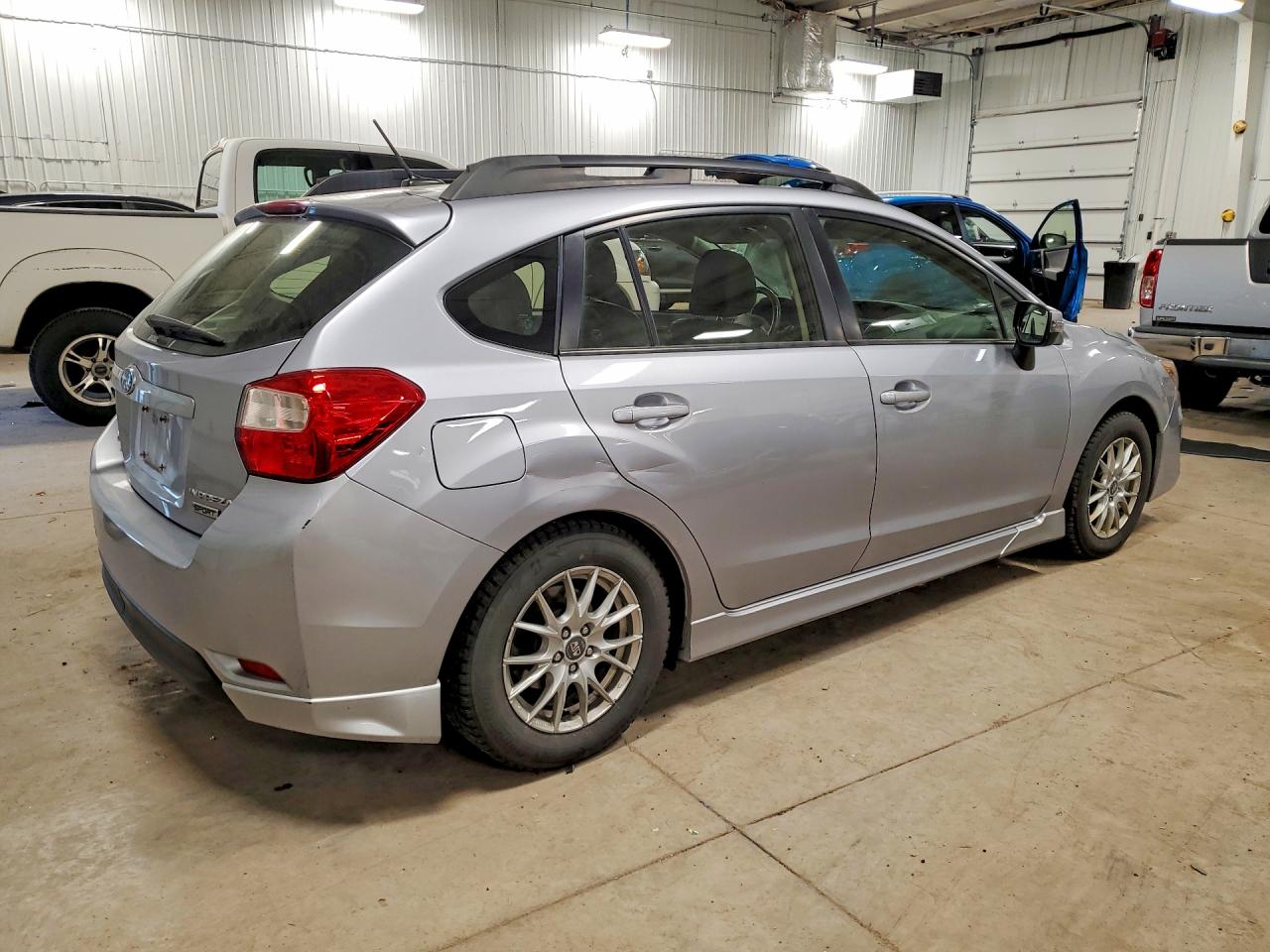2015 Subaru Impreza Sport Limited Silver vin: JF1GPAZ61F8242769