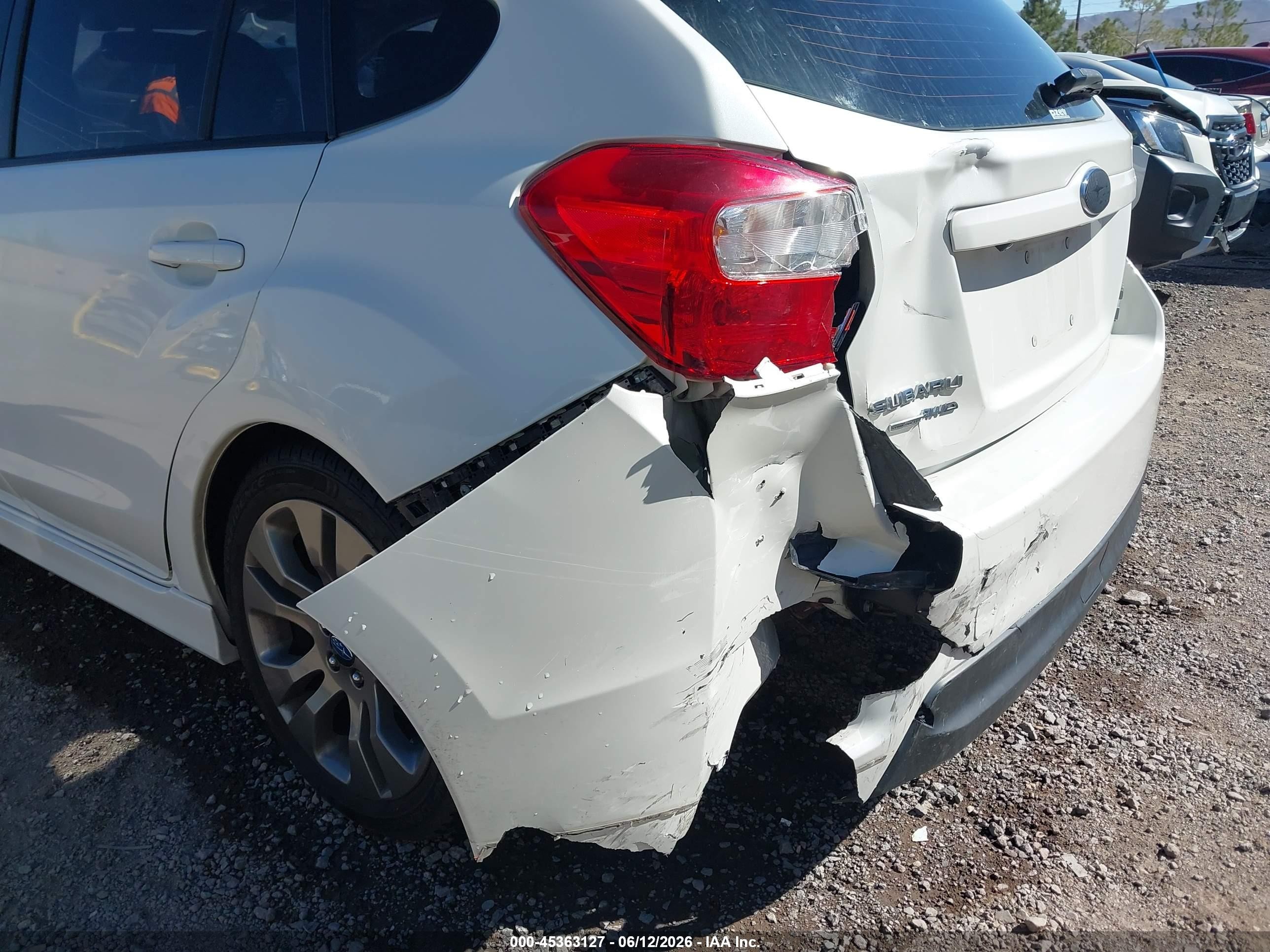 2015 Subaru Impreza 2.0i Sport Limited White vin: JF1GPAZ67FH324635