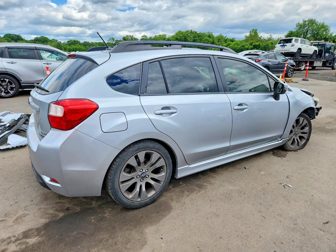 2015 Subaru Impreza Sport Limited Silver vin: JF1GPAZ68FH258077