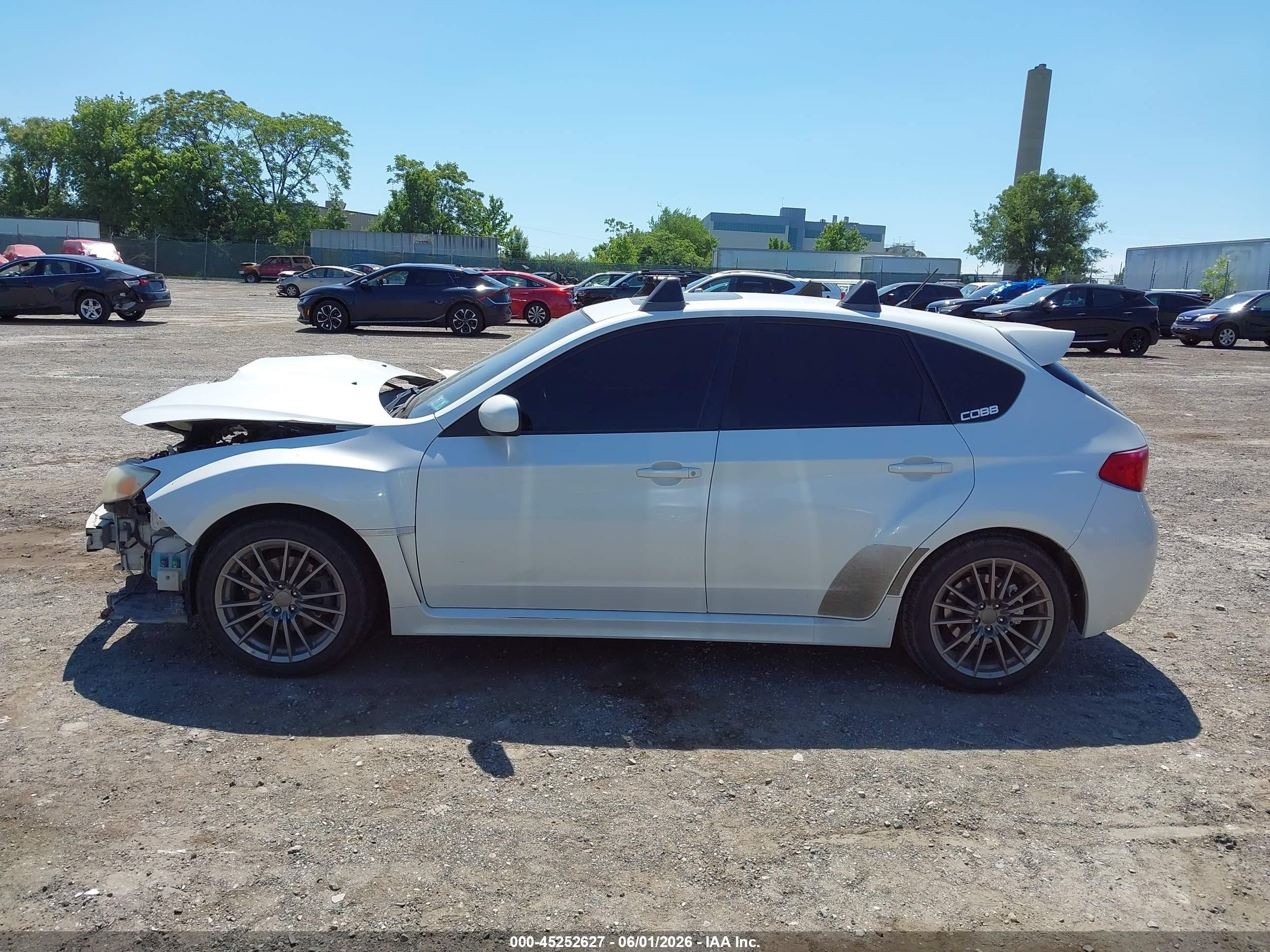 2013 Subaru Impreza Wrx Premium White vin: JF1GR7E66DG805689