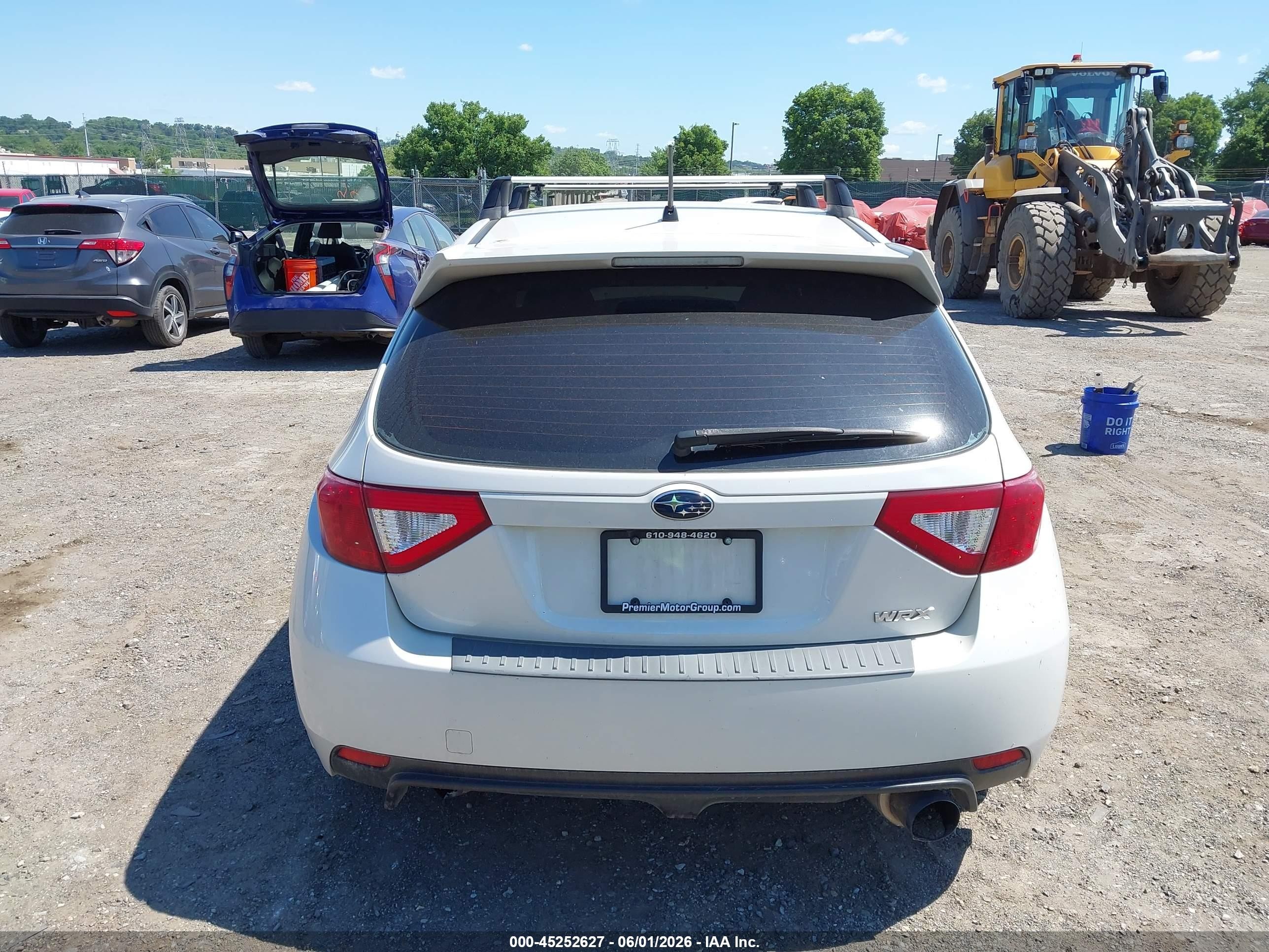 2013 Subaru Impreza Wrx Premium White vin: JF1GR7E66DG805689