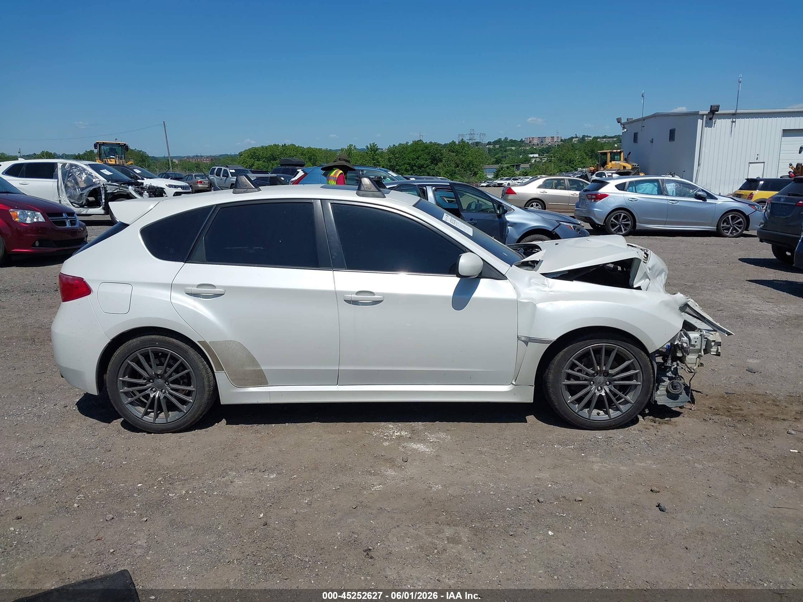2013 Subaru Impreza Wrx Premium White vin: JF1GR7E66DG805689