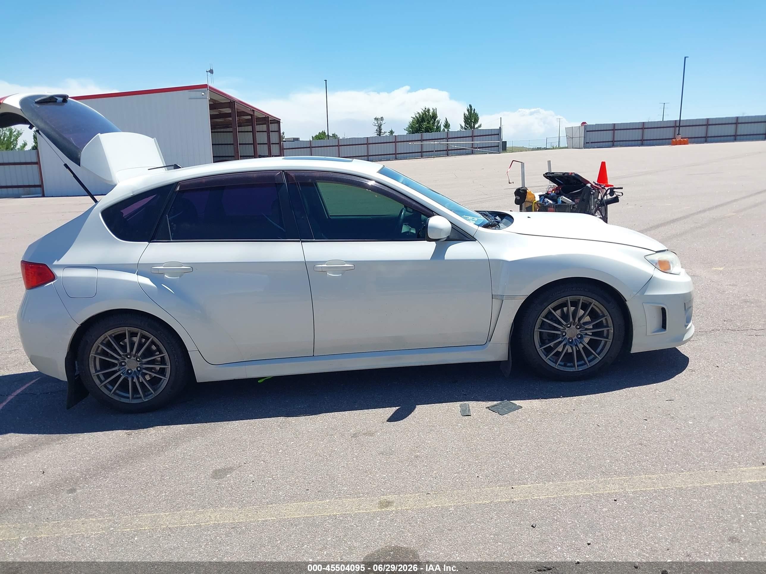 2013 Subaru Impreza Wrx Limited White vin: JF1GR7E66DG818331