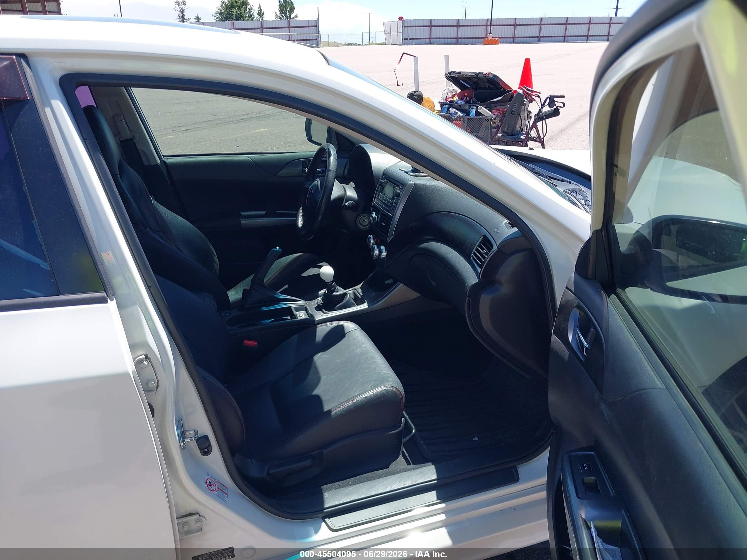 2013 Subaru Impreza Wrx Limited White vin: JF1GR7E66DG818331