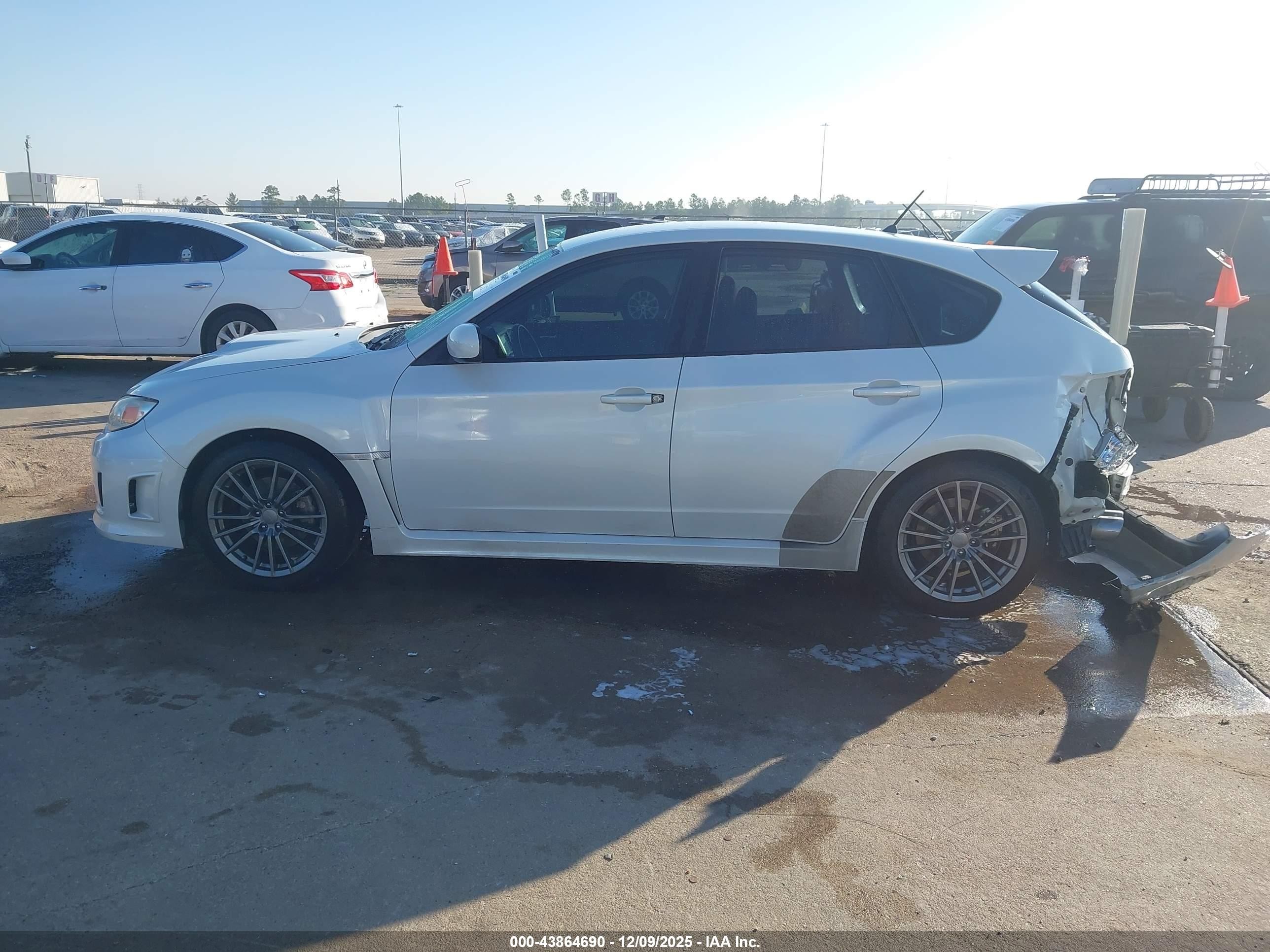 2014 Subaru Impreza Wrx   White vin: JF1GR7E6XEG200074