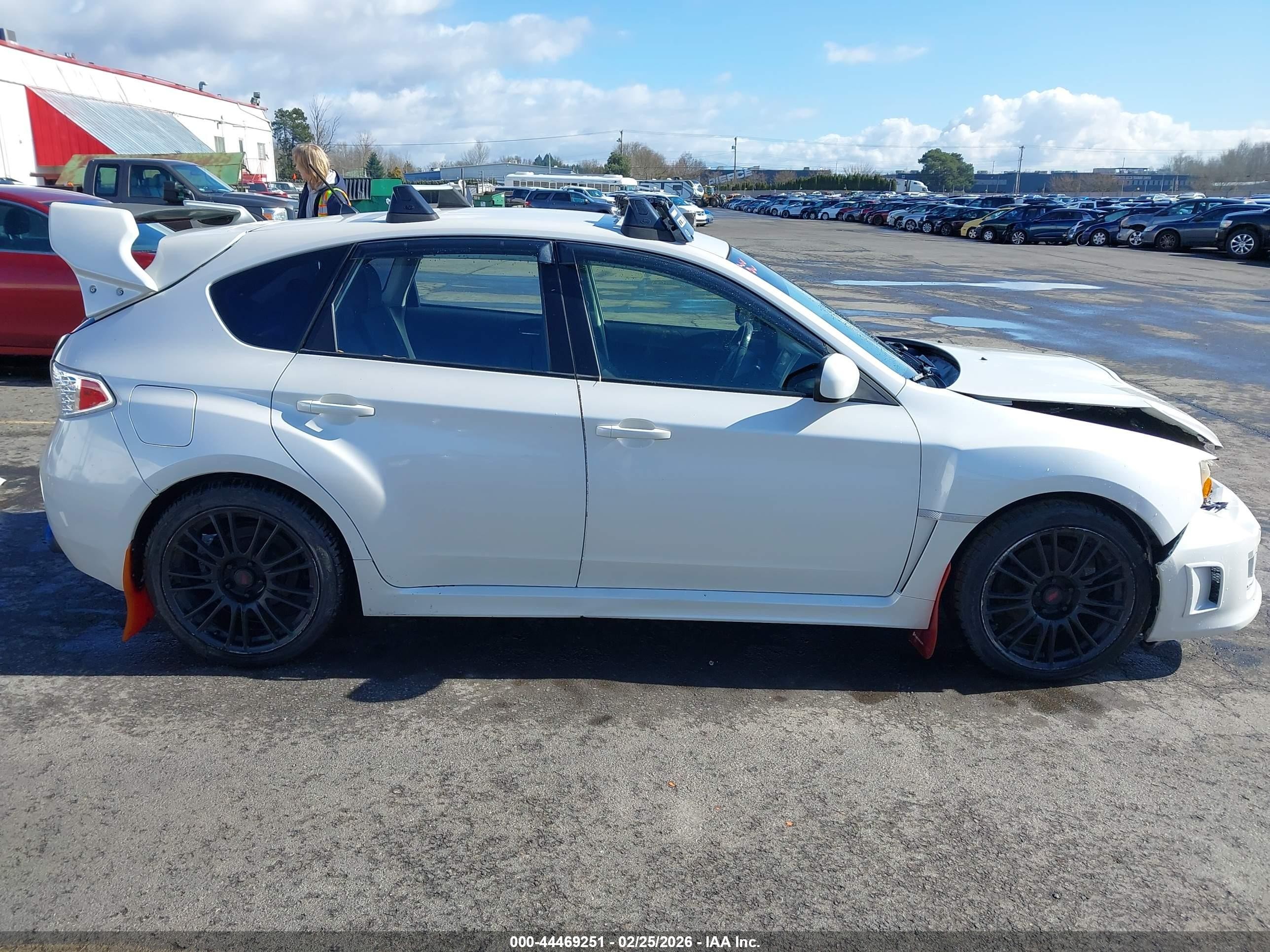 2014 Subaru Impreza Wrx   White vin: JF1GR7E6XEG217568