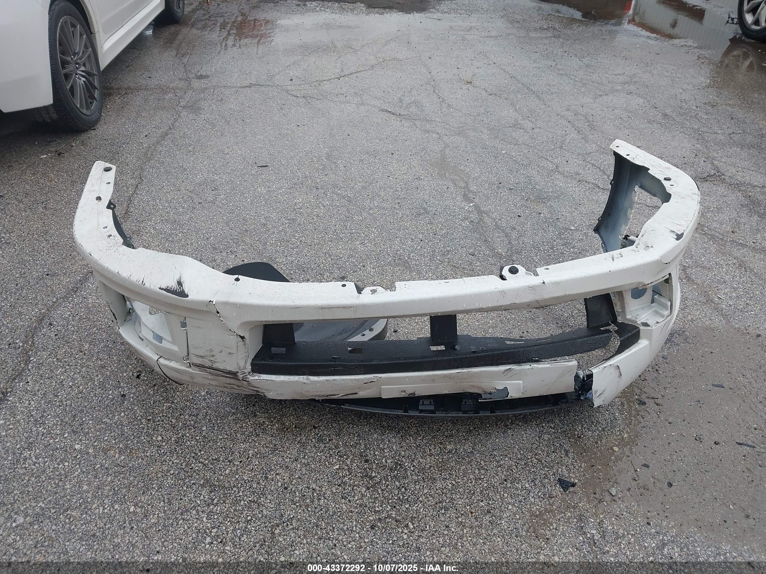 2014 Subaru Impreza Wrx   White vin: JF1GR7E6XEG251090