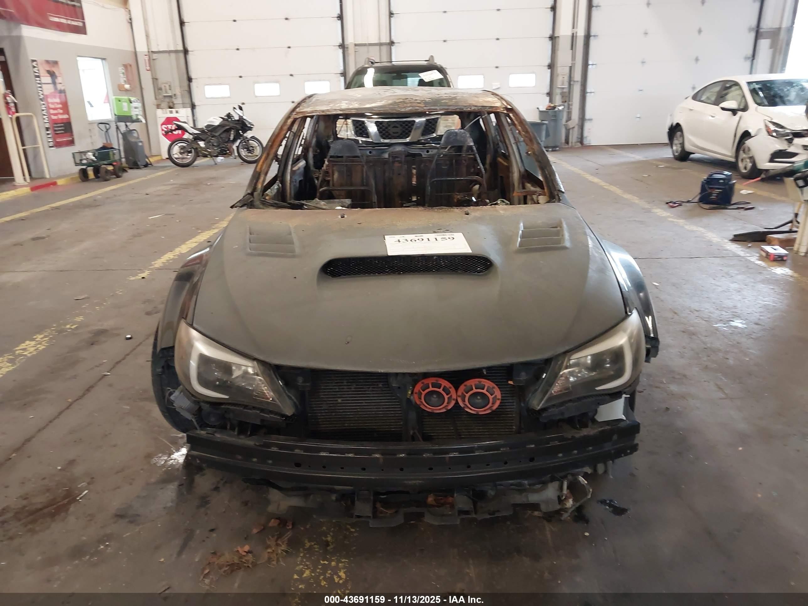 2008 Subaru Impreza Wrx Sti   Black vin: JF1GR89608L827751