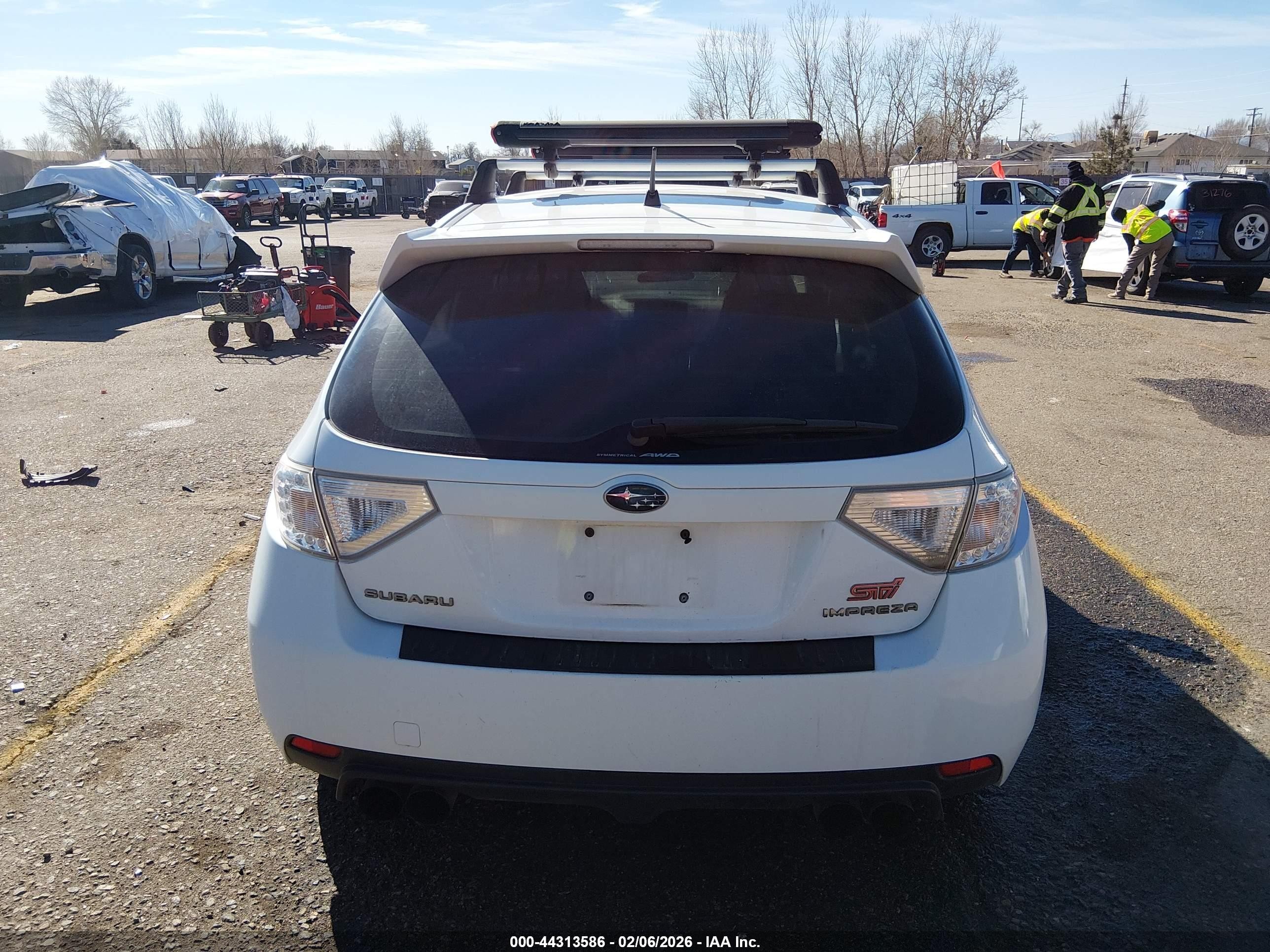 2008 Subaru Impreza Wrx Sti   White vin: JF1GR896X8L817258