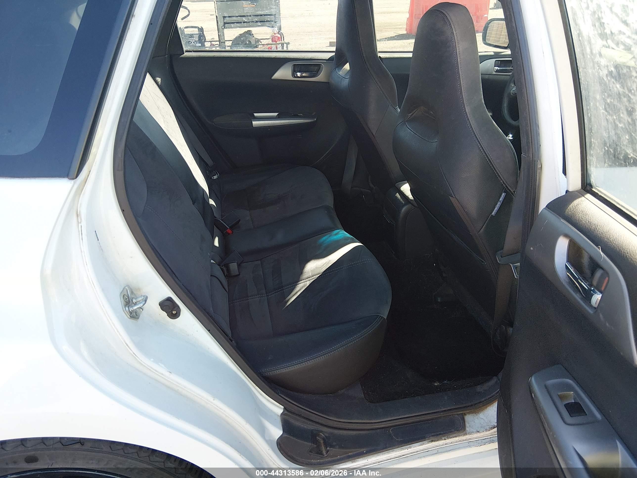 2008 Subaru Impreza Wrx Sti   White vin: JF1GR896X8L817258