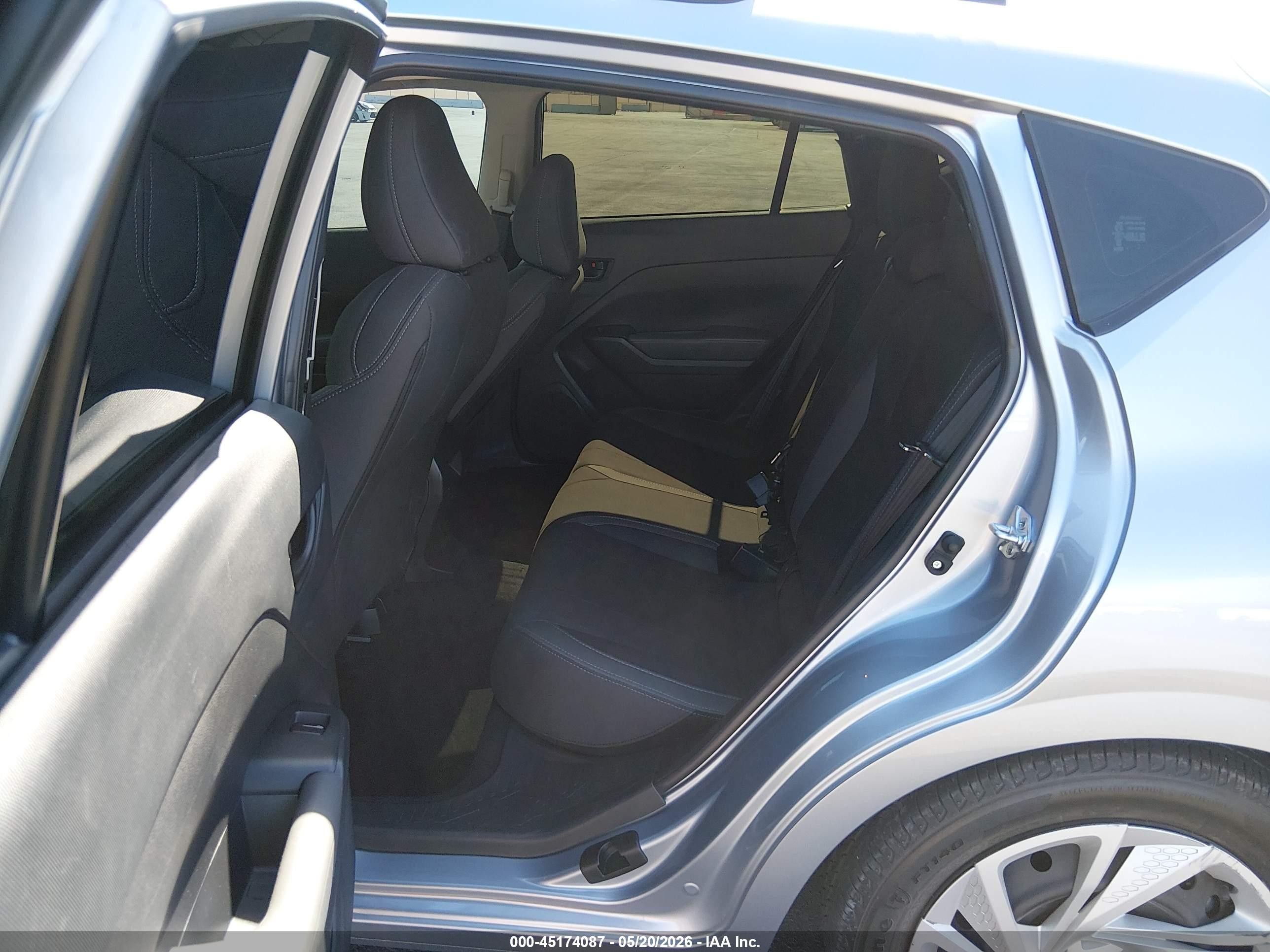 2024 Subaru Impreza Base 5-door Silver vin: JF1GUABC7R8856125
