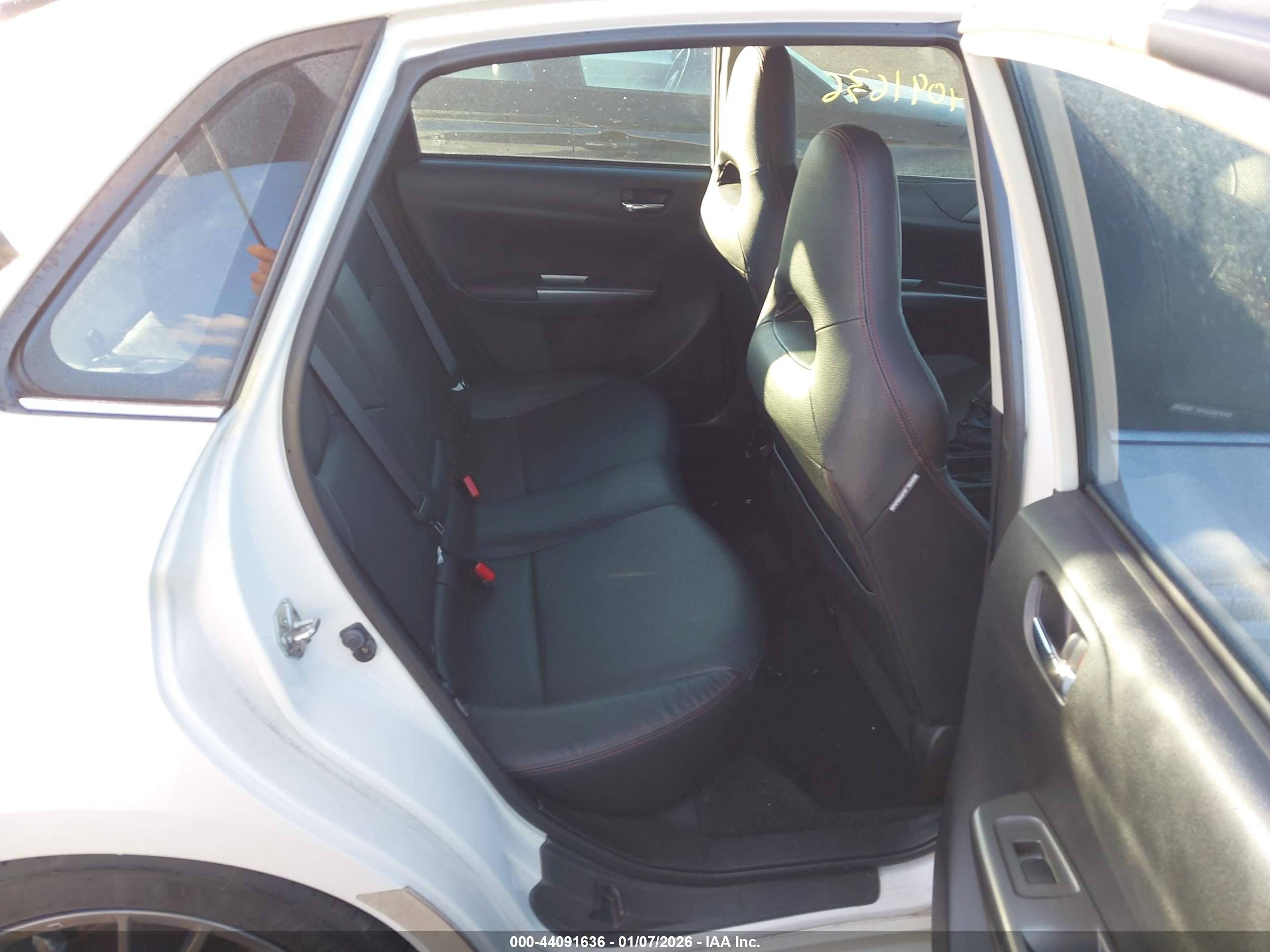 2011 Subaru Impreza Wrx Limited Белый vin: JF1GV7F69BG513977