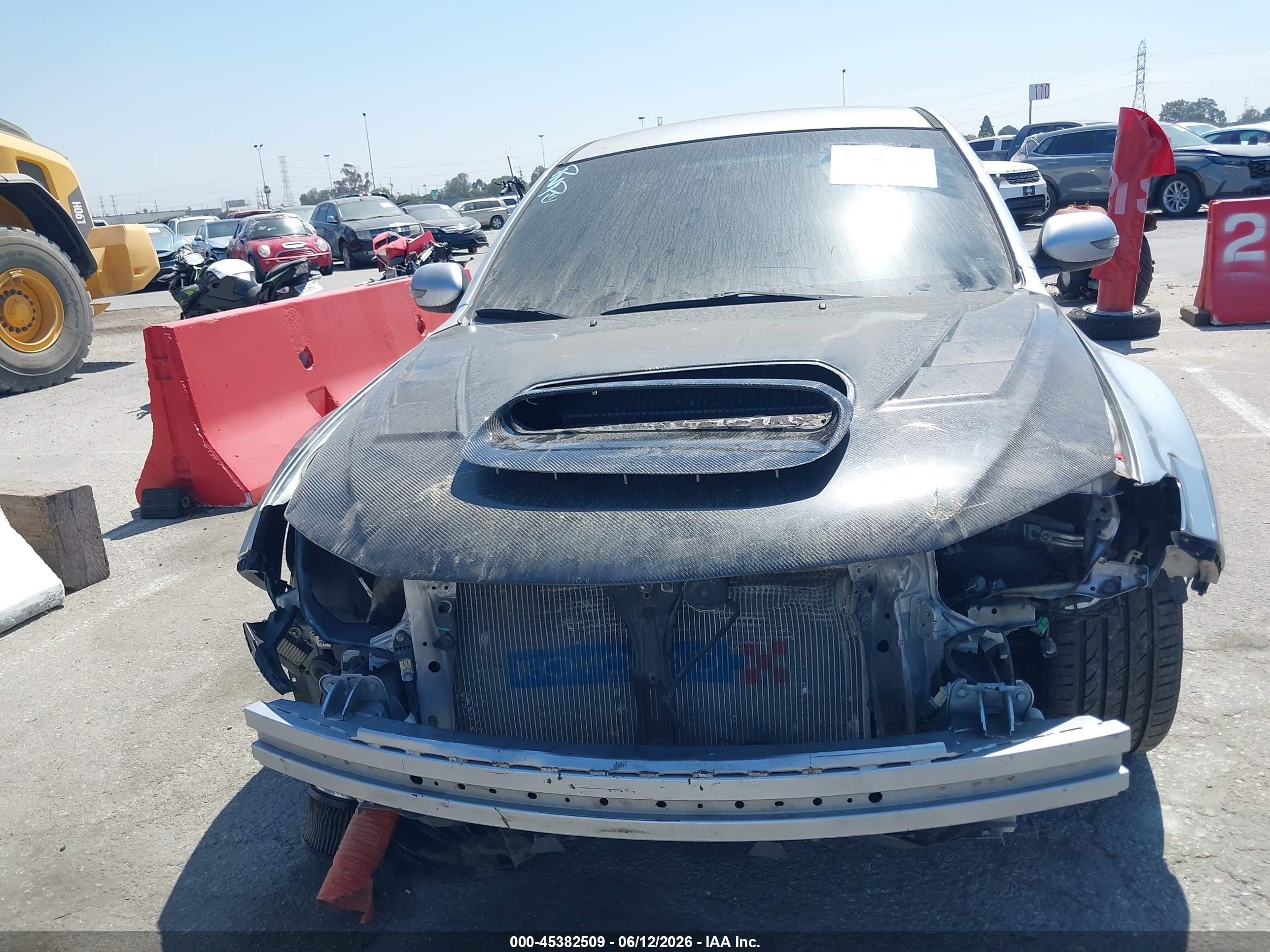 2014 Subaru Impreza Wrx Sti Silver vin: JF1GV8J65EL007913