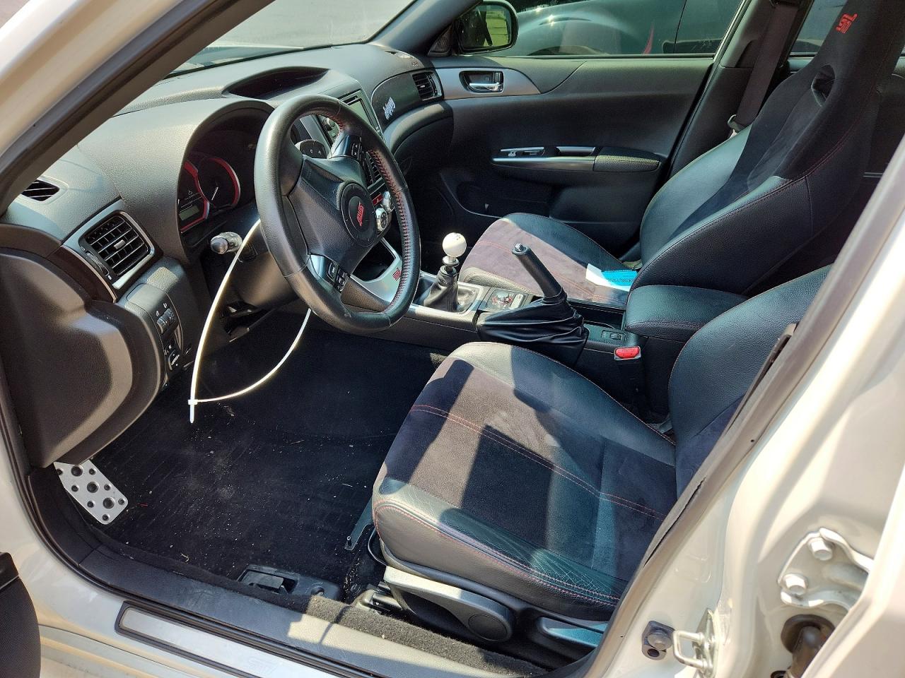 2012 Subaru Impreza Wrx Sti White vin: JF1GV8J68CL013976